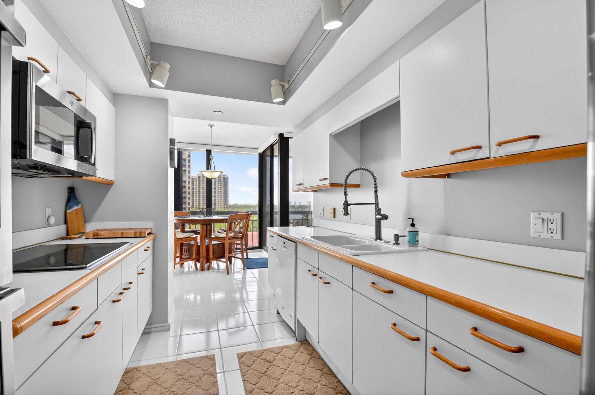 MARTINIQUE 2 CONDO - Residential Lease