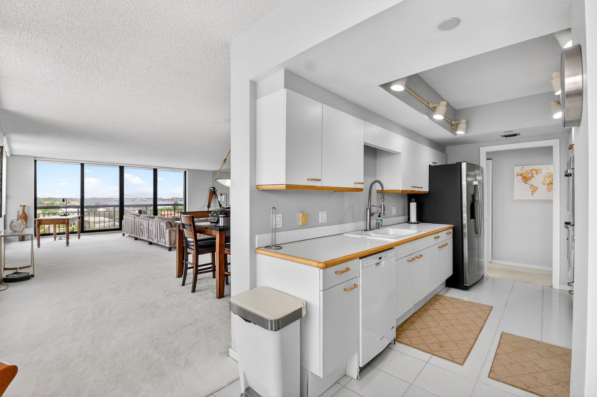 MARTINIQUE 2 CONDO - Residential Lease