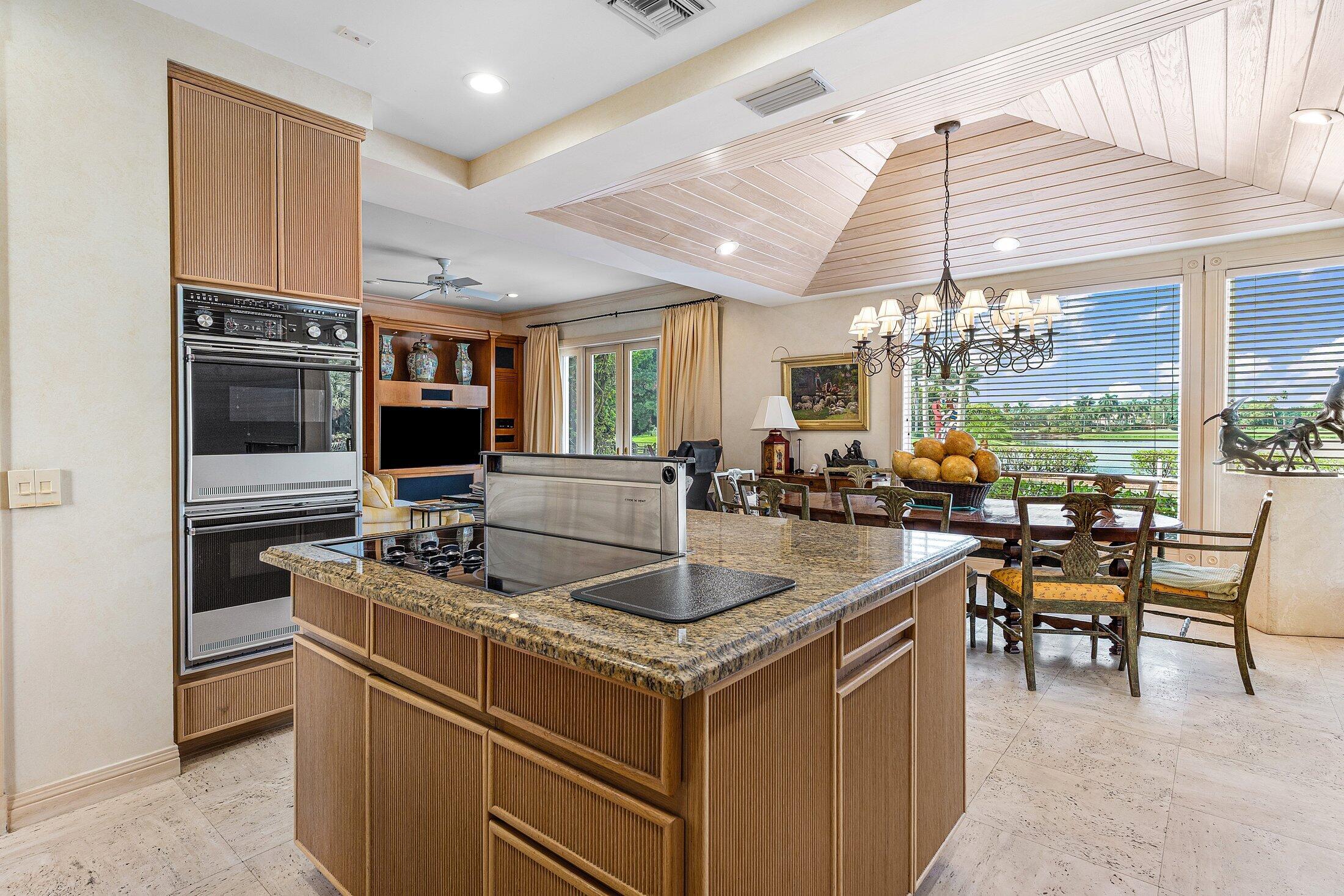 FRENCHMANS CREEK - Residential