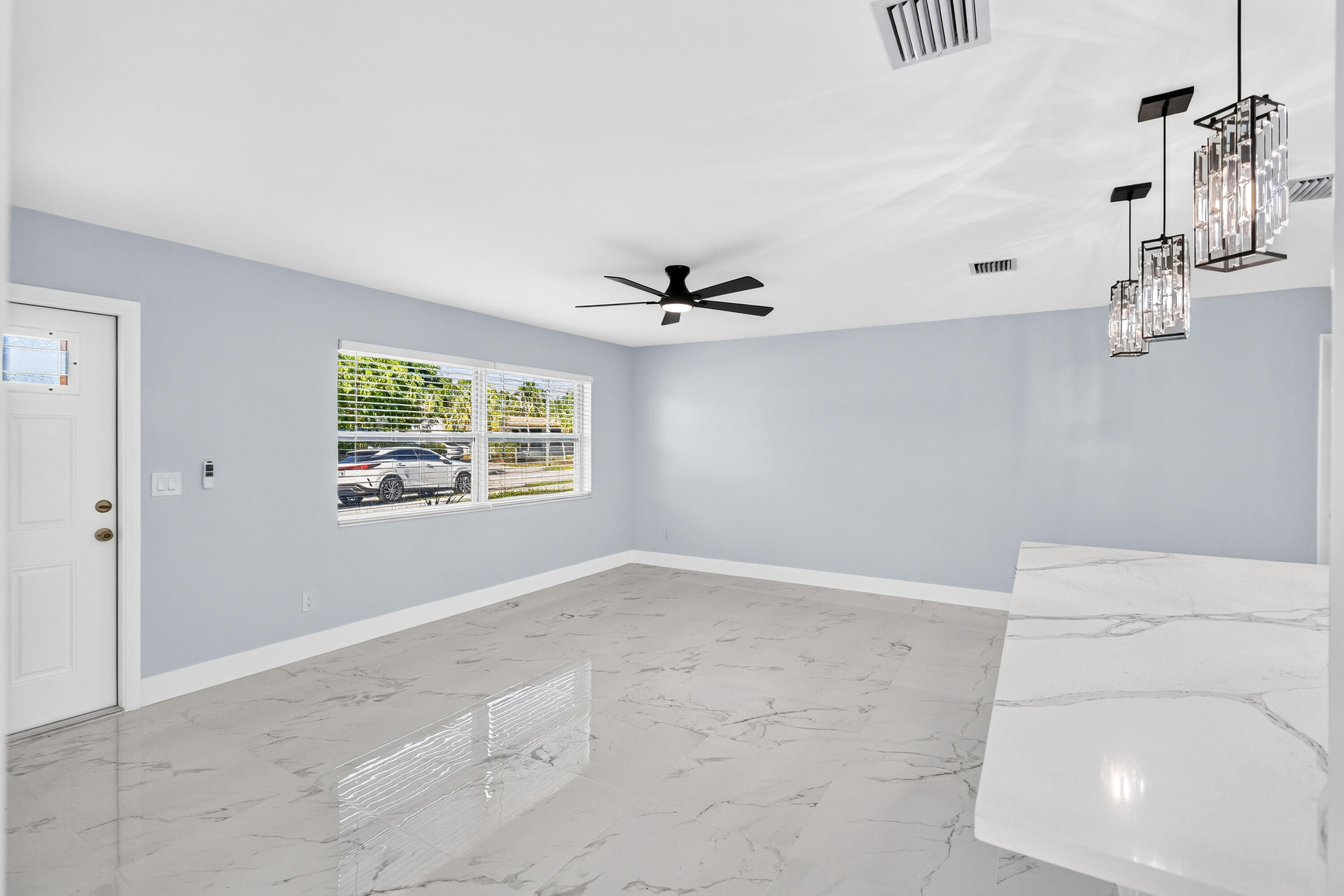 CRESTHAVEN NO 9 REPLAT - Residential Lease