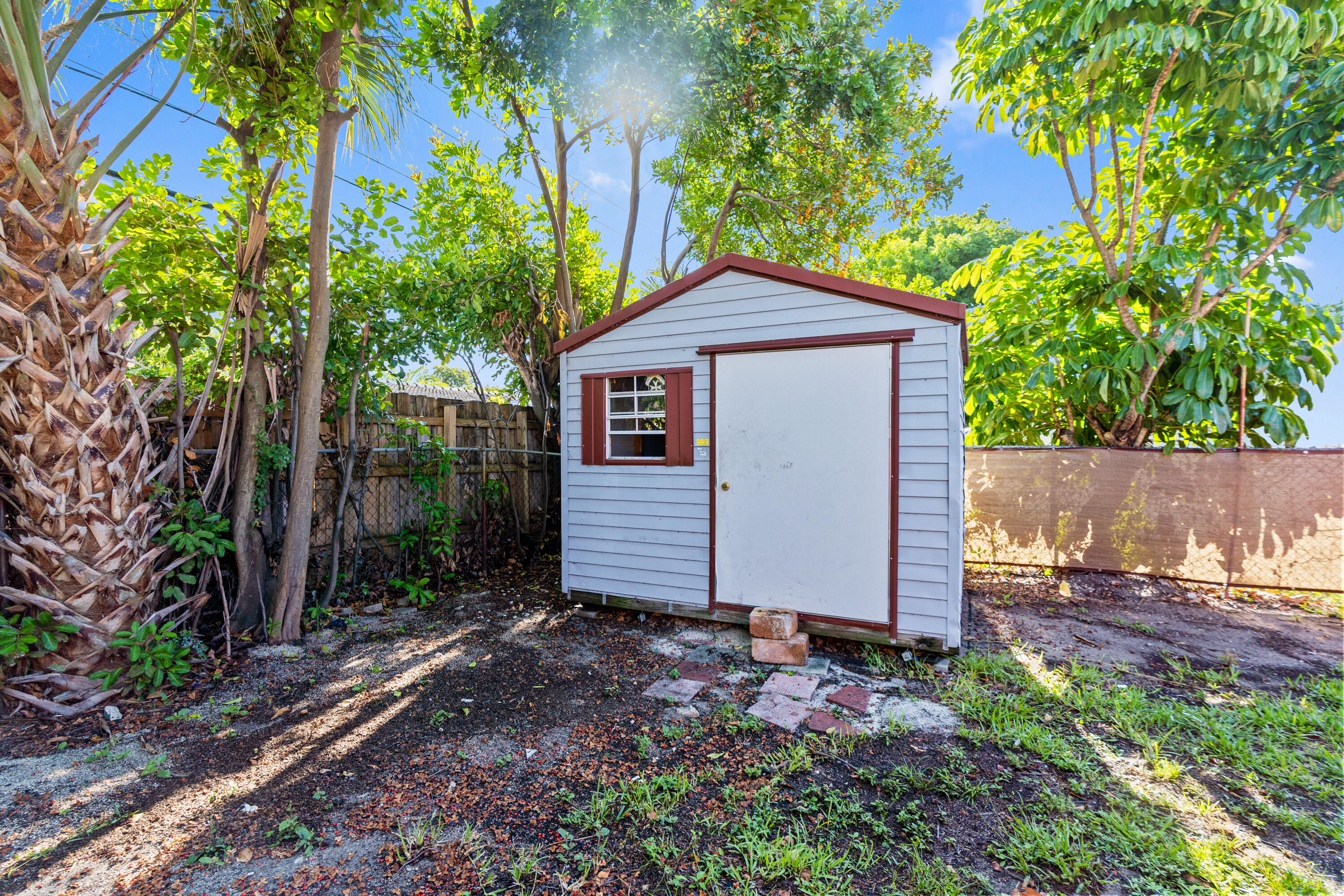 CRESTHAVEN NO 9 REPLAT - Residential Lease