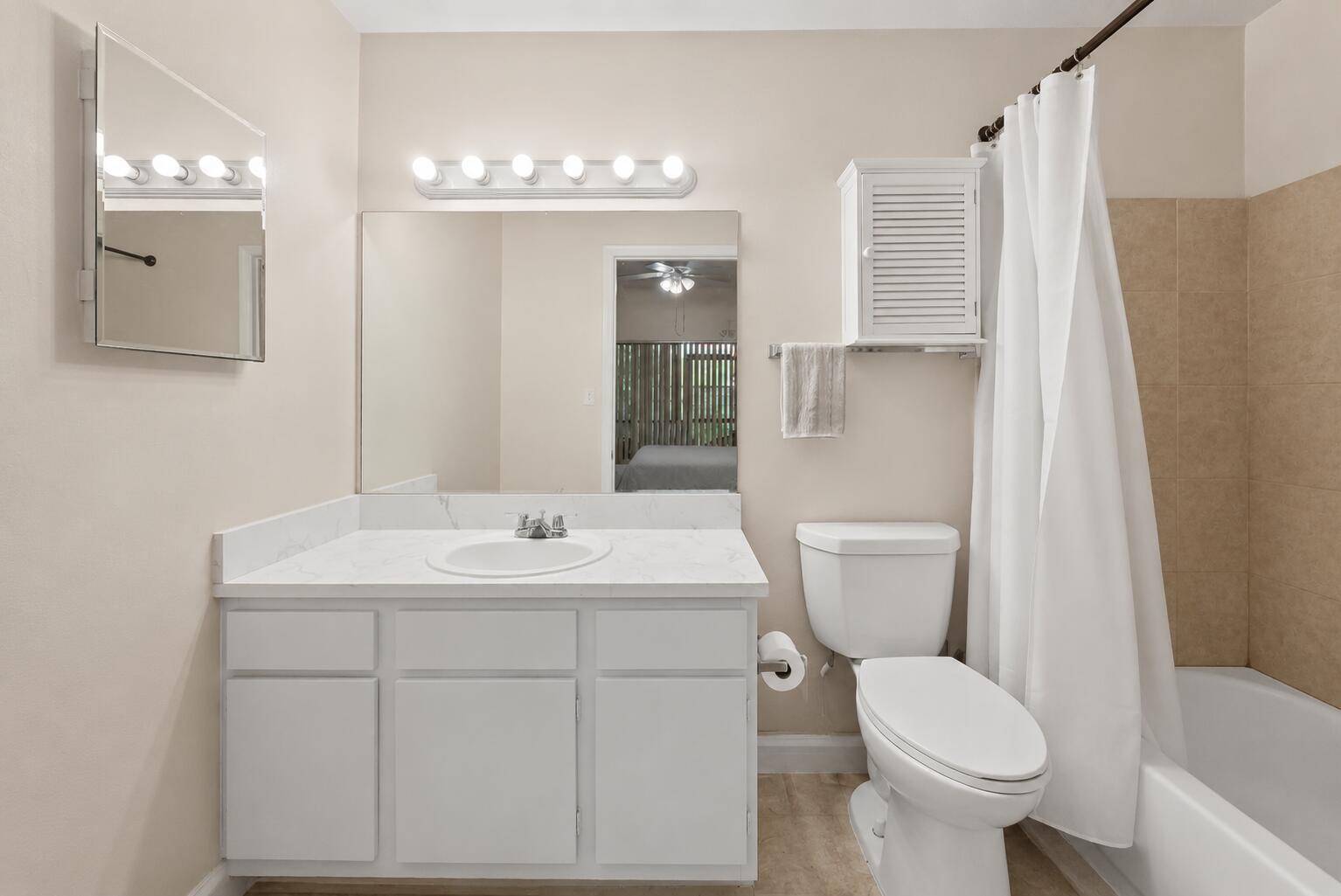 MARINA OAKS CONDO - Residential