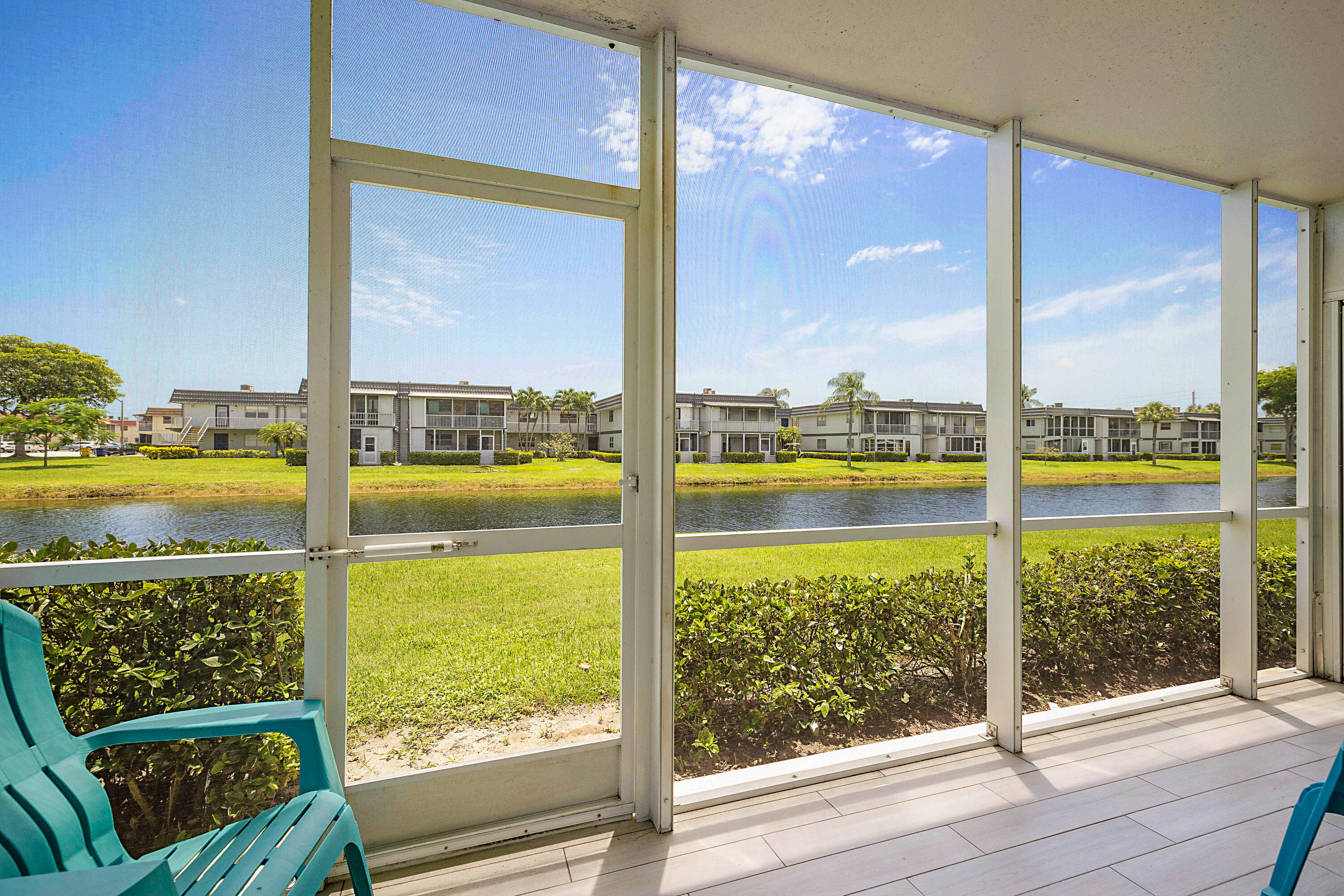 KINGS POINT SAXONY CONDOS - Residential