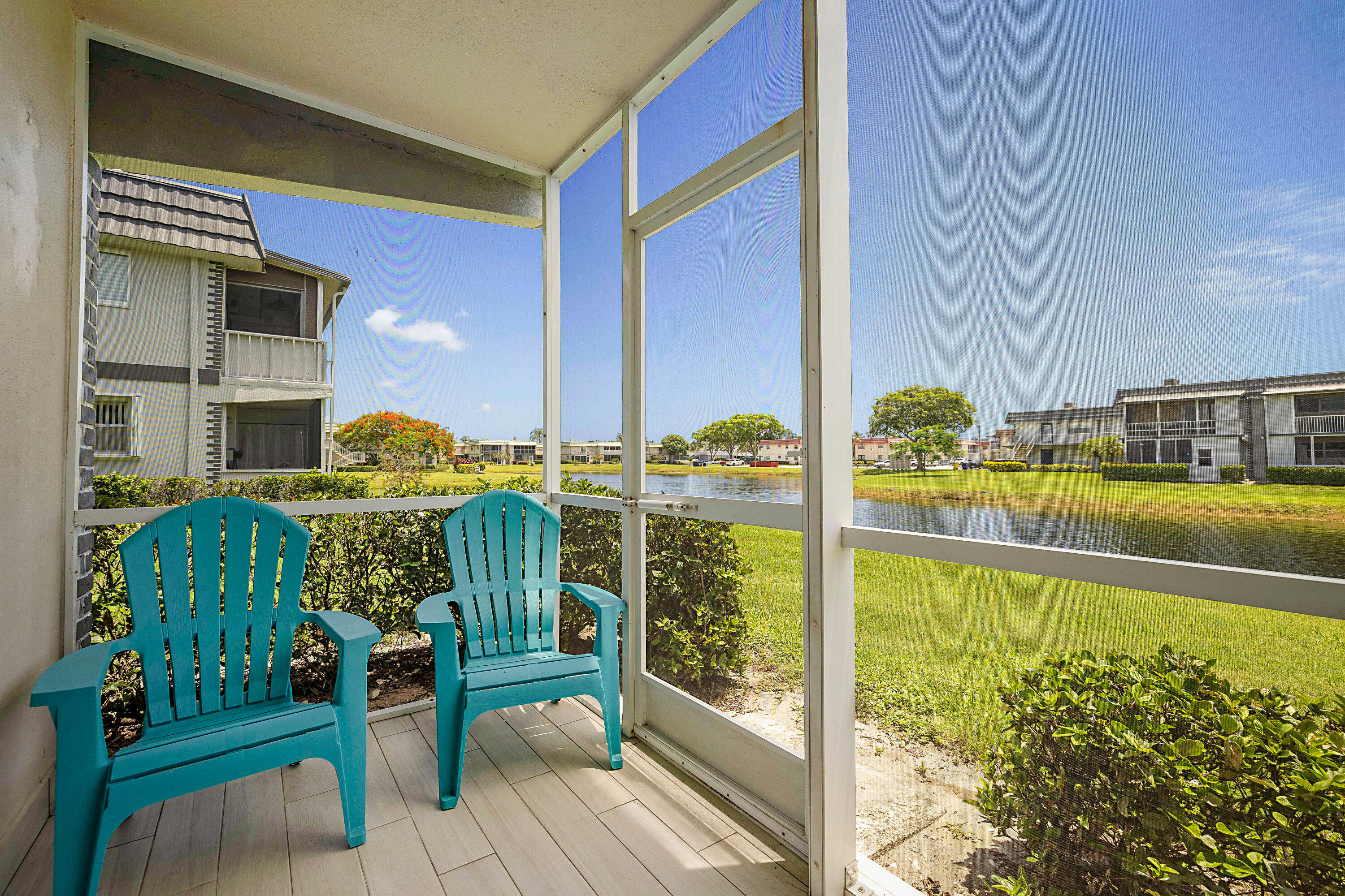 KINGS POINT SAXONY CONDOS - Residential