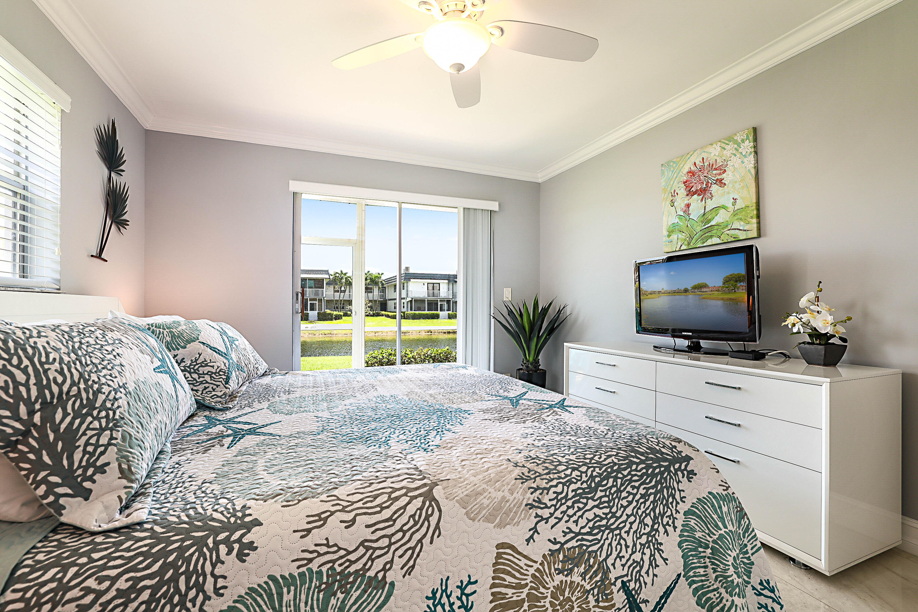 KINGS POINT SAXONY CONDOS - Residential