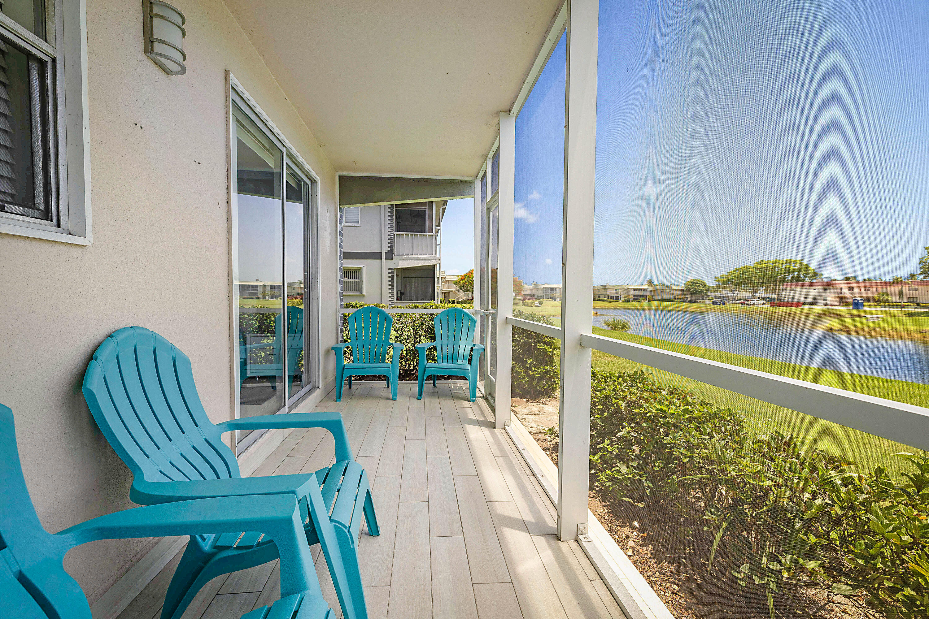 KINGS POINT SAXONY CONDOS - Residential
