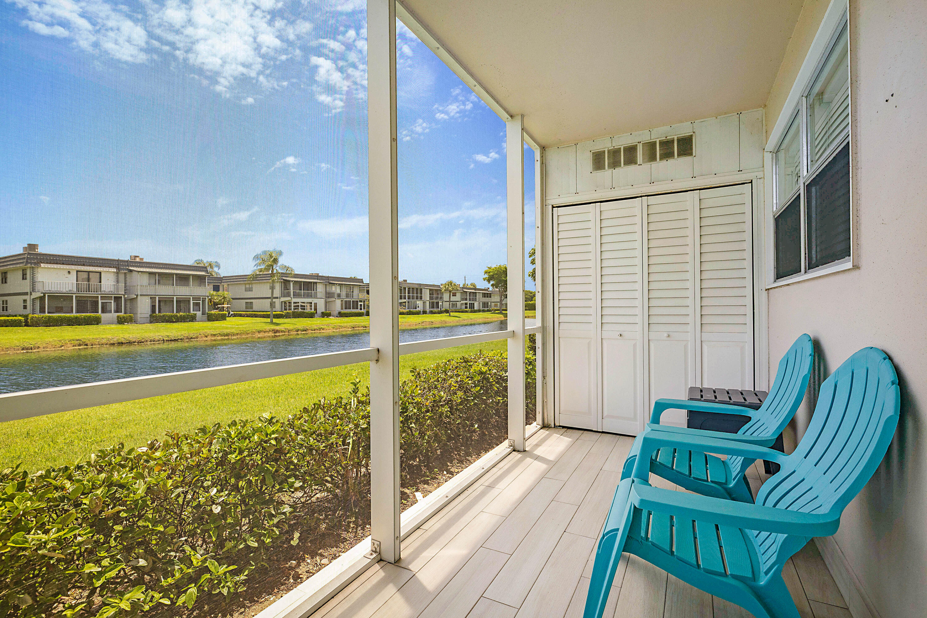KINGS POINT SAXONY CONDOS - Residential