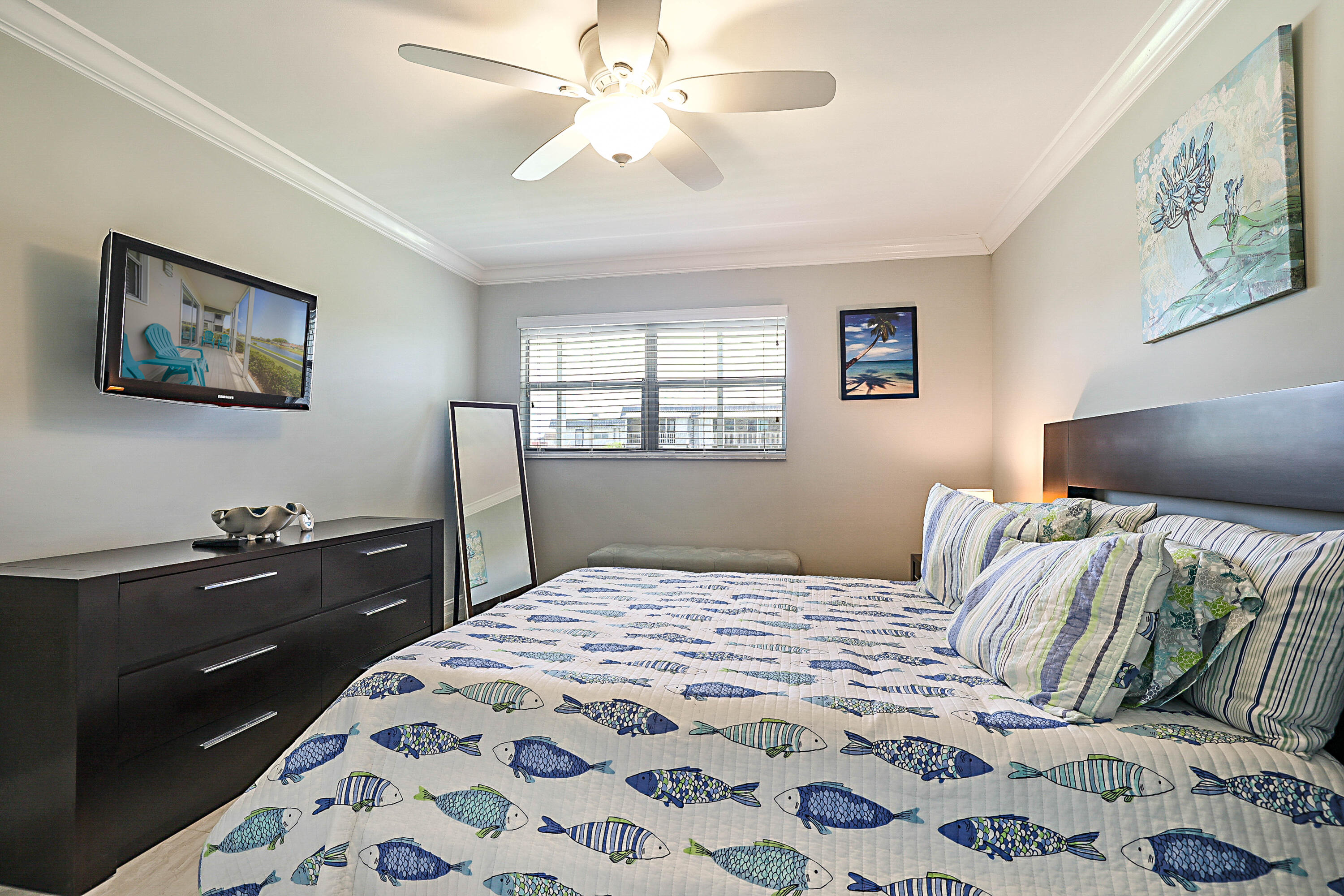 KINGS POINT SAXONY CONDOS - Residential