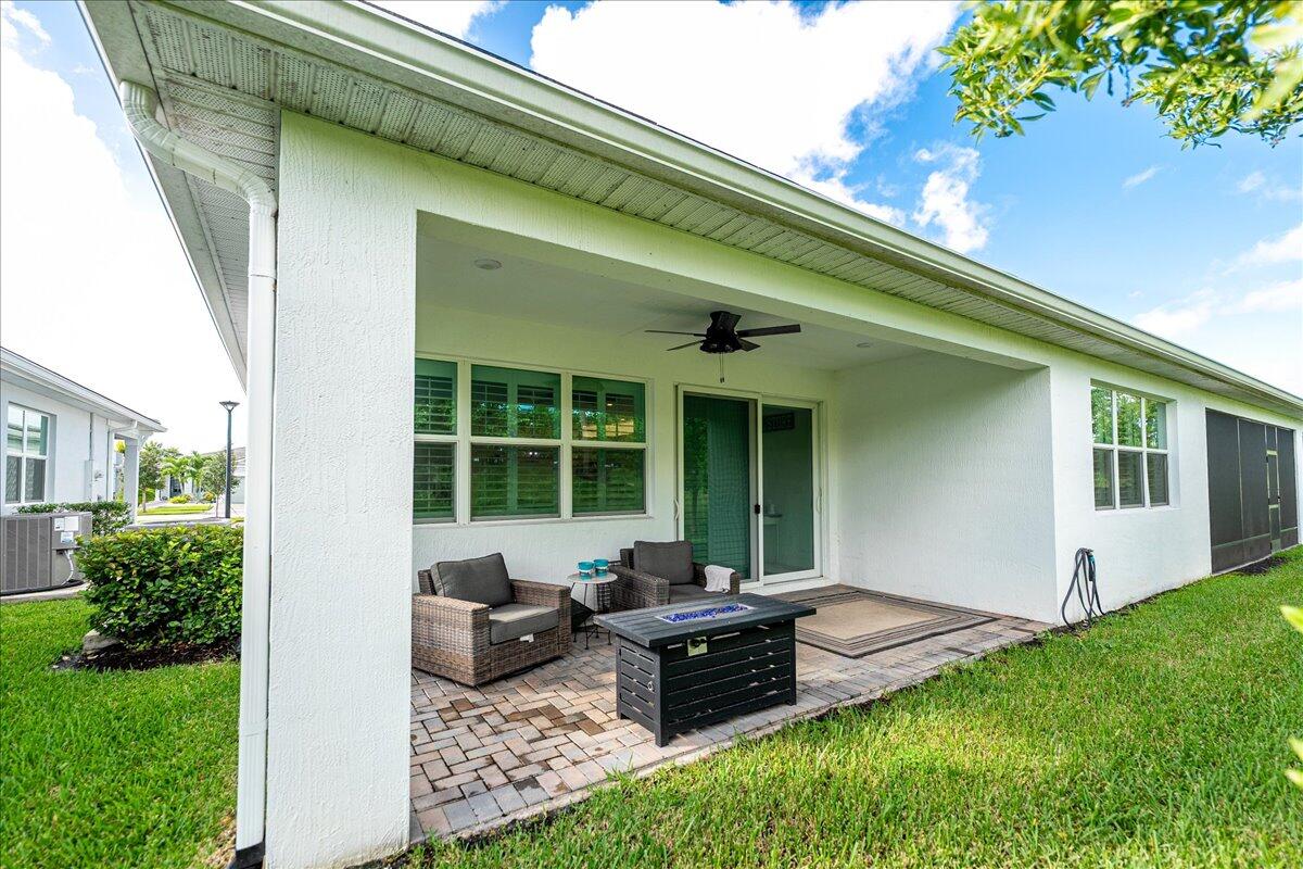 TELARO AT SOUTHERN GROVE - Residential