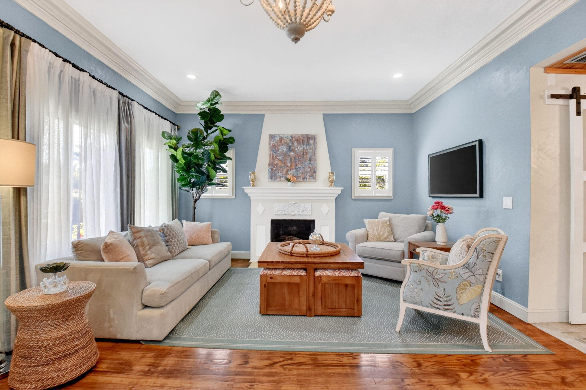 COLONIAL ESTATES - Residential