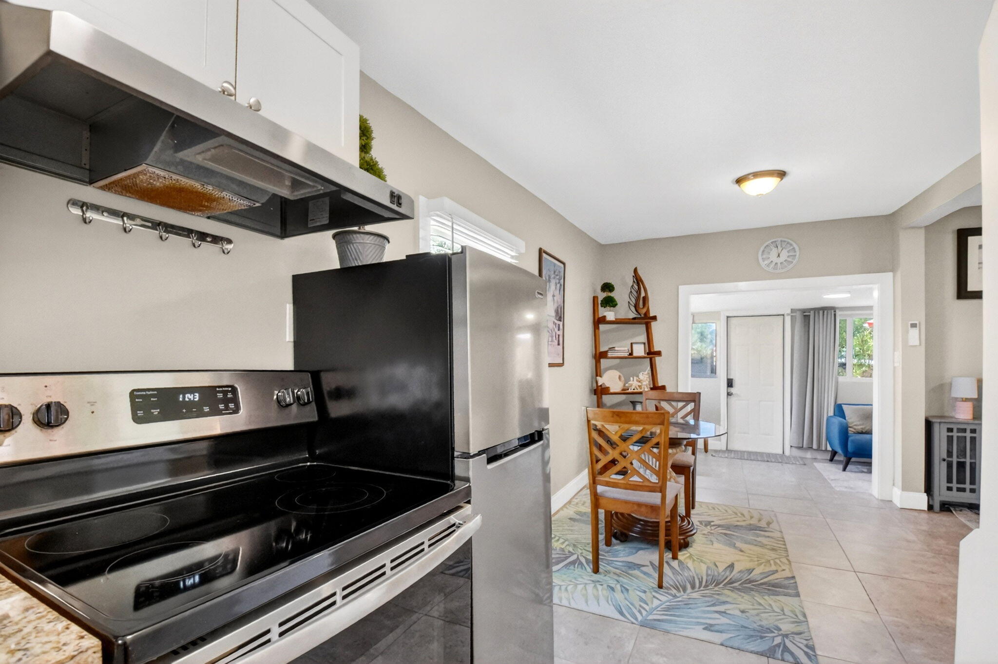 COLONIAL ESTATES - Residential