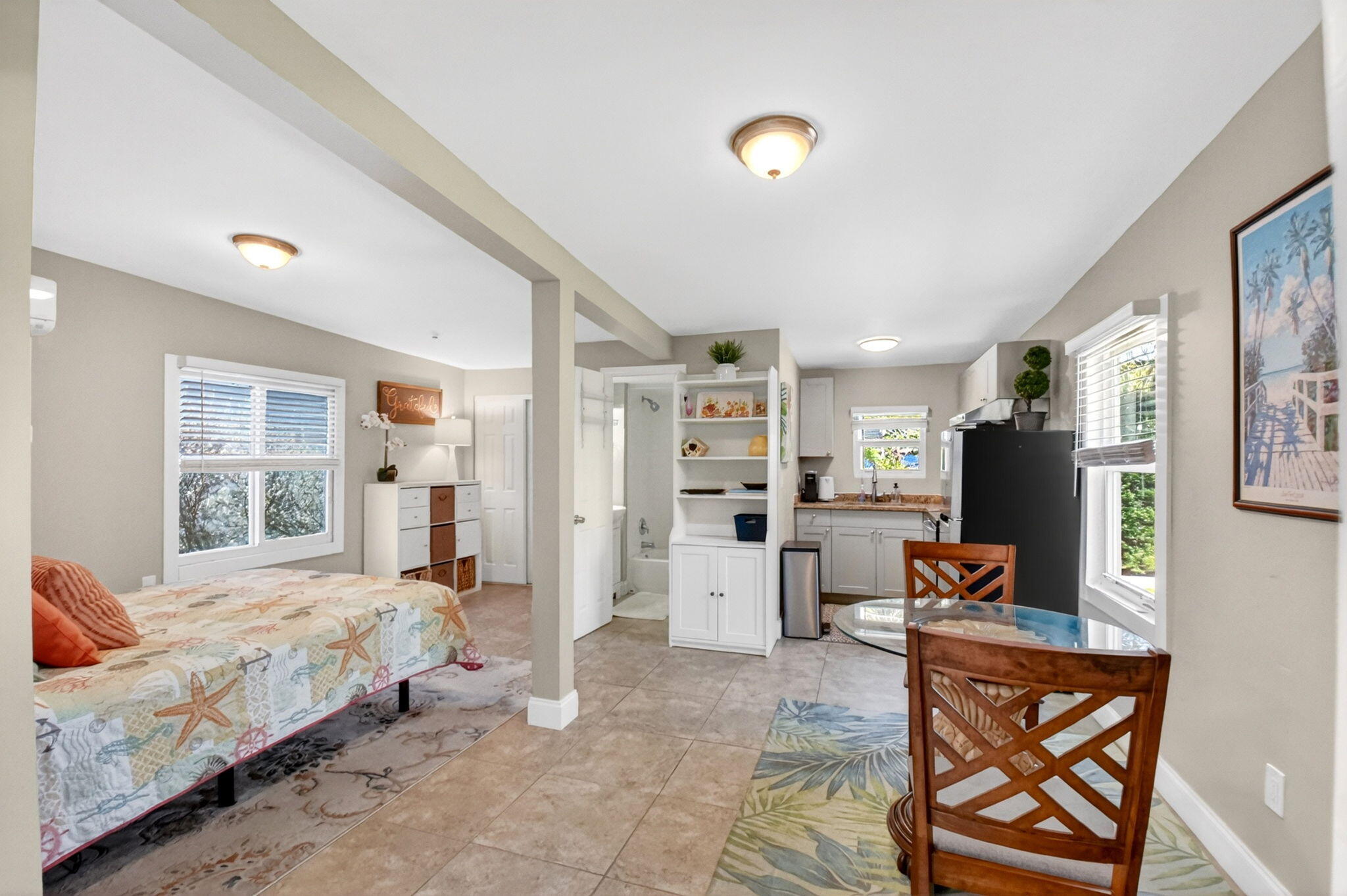 COLONIAL ESTATES - Residential