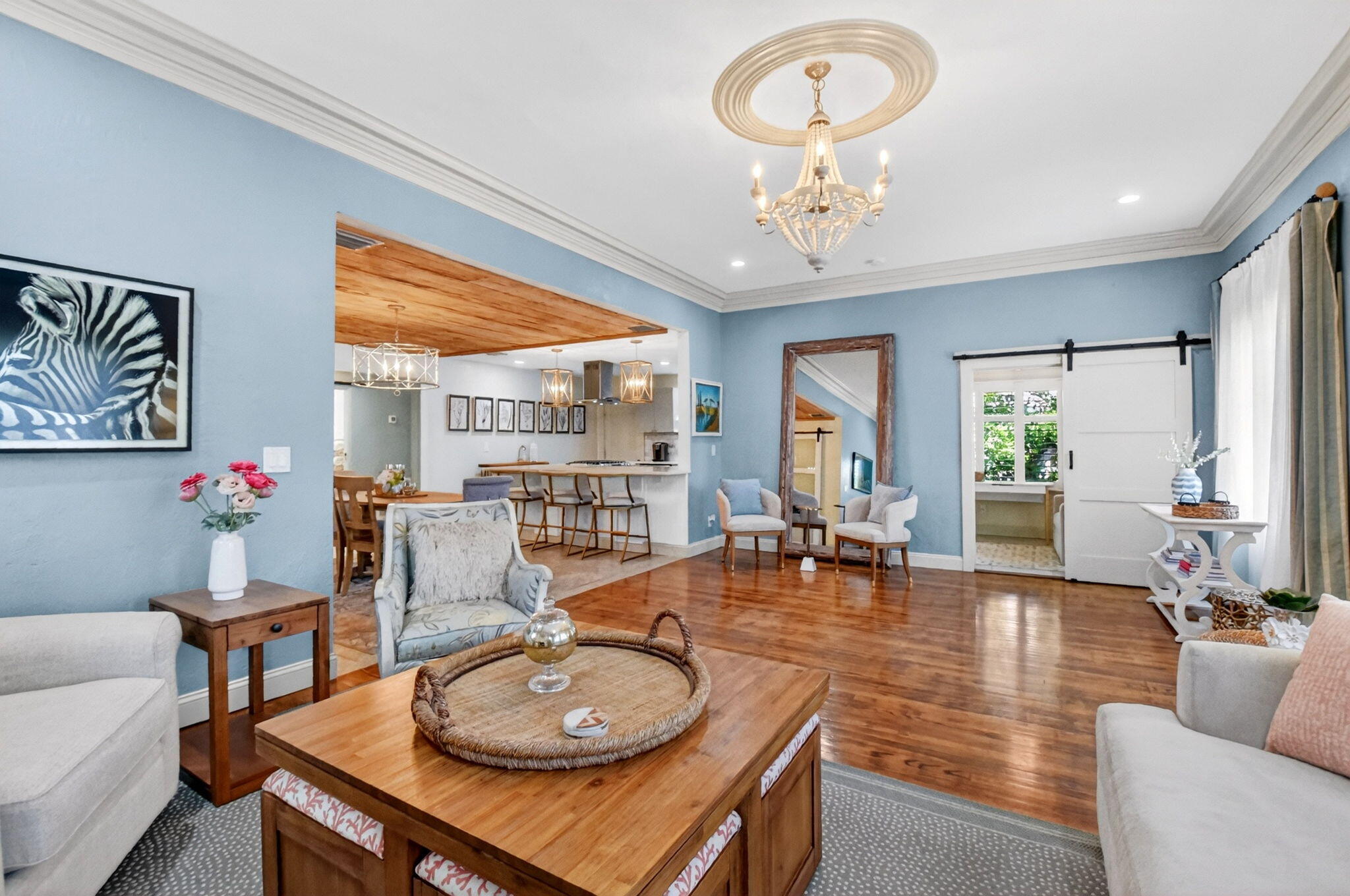 COLONIAL ESTATES - Residential