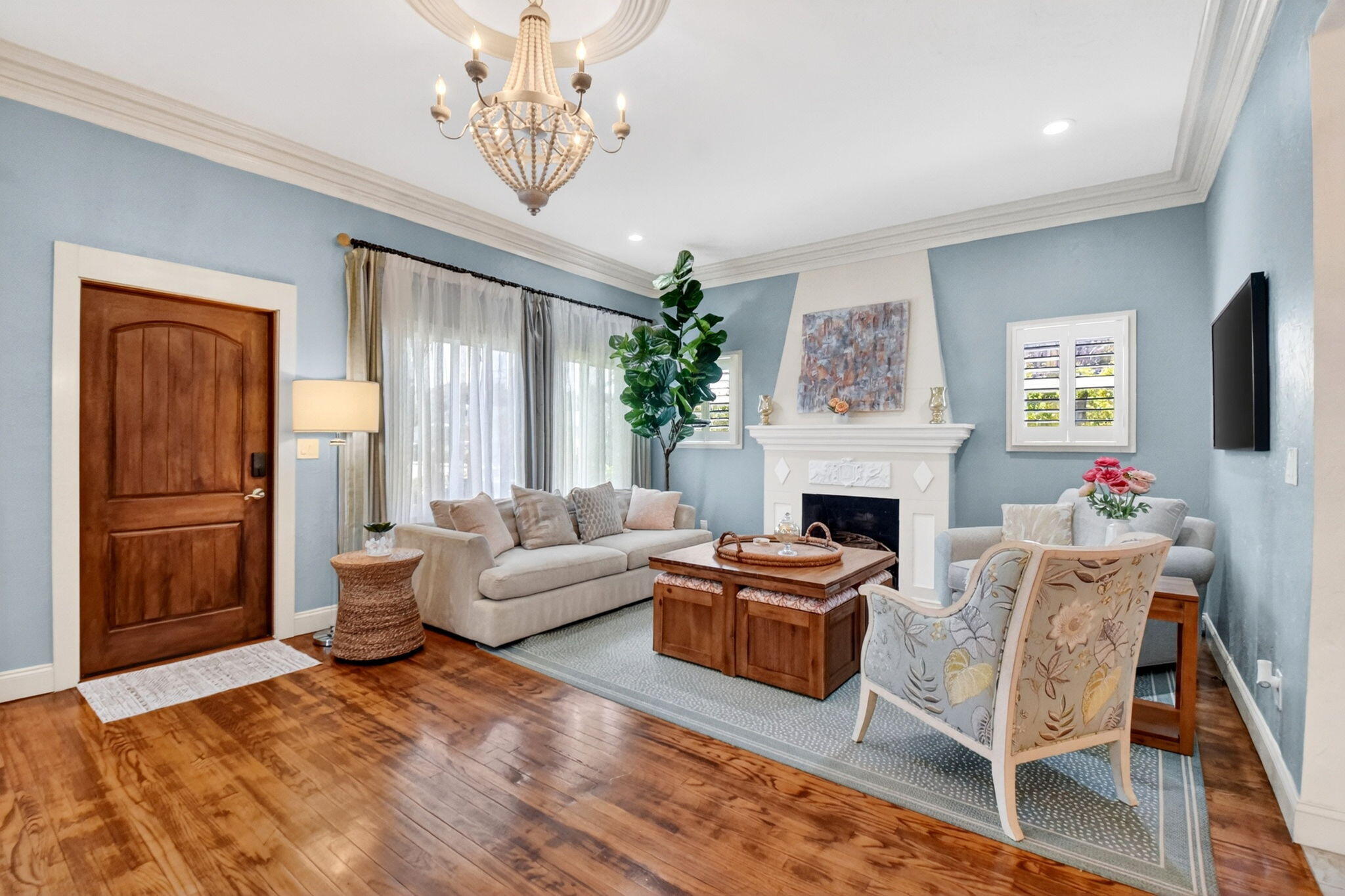 COLONIAL ESTATES - Residential