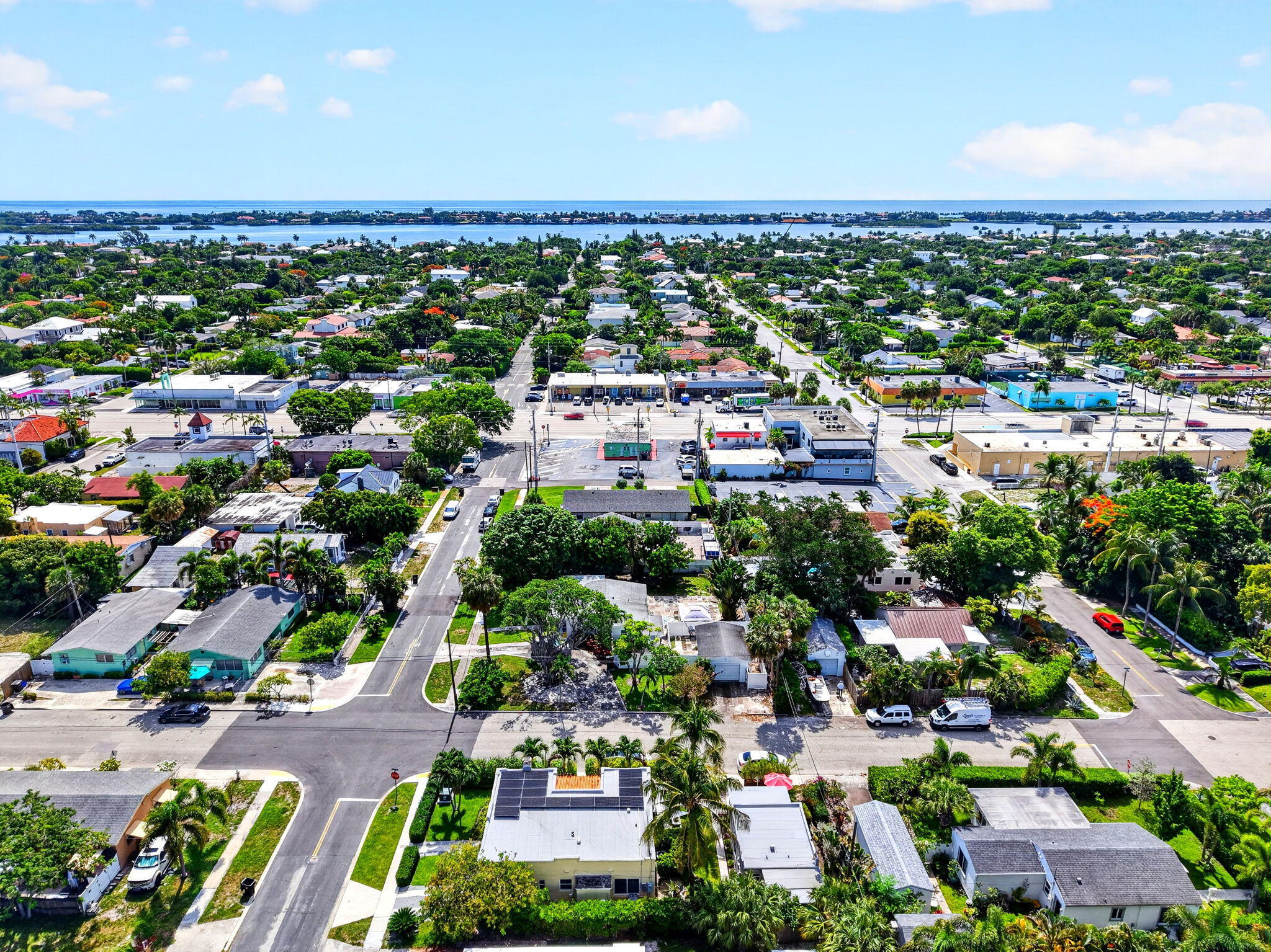 COLONIAL ESTATES - Residential