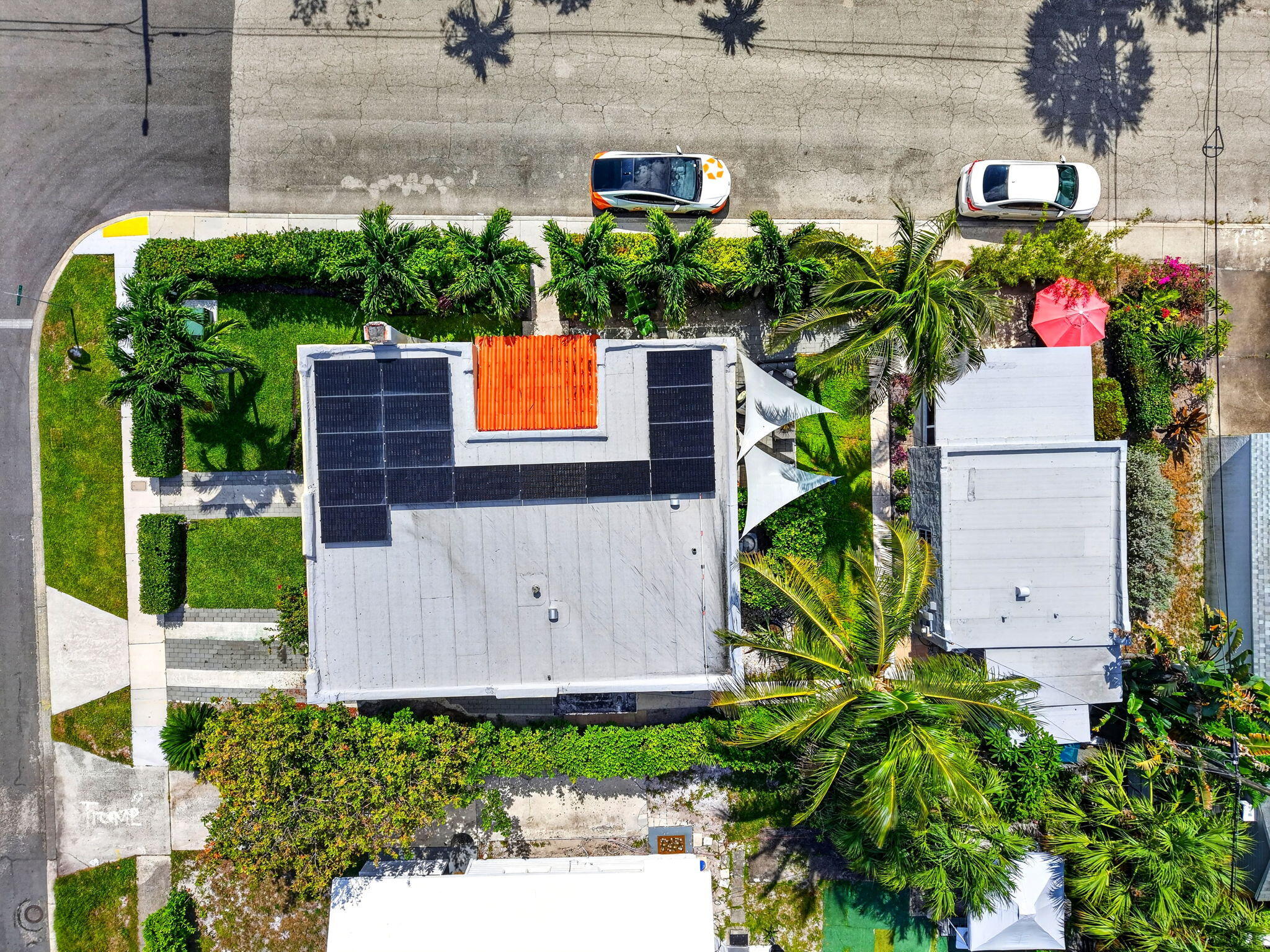 COLONIAL ESTATES - Residential