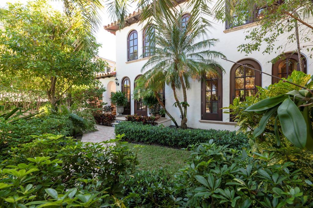 Winner of the Polly Earl Award for exceptional renovation, this landmarked four bedroom/three and half bath home has been updated with a full-house generator, Luxbaum impact glass windows and new A/C. Beautiful pool and private patio area. Quiet and peaceful in the center of town, the home is ready to occupy in the 2021 season.