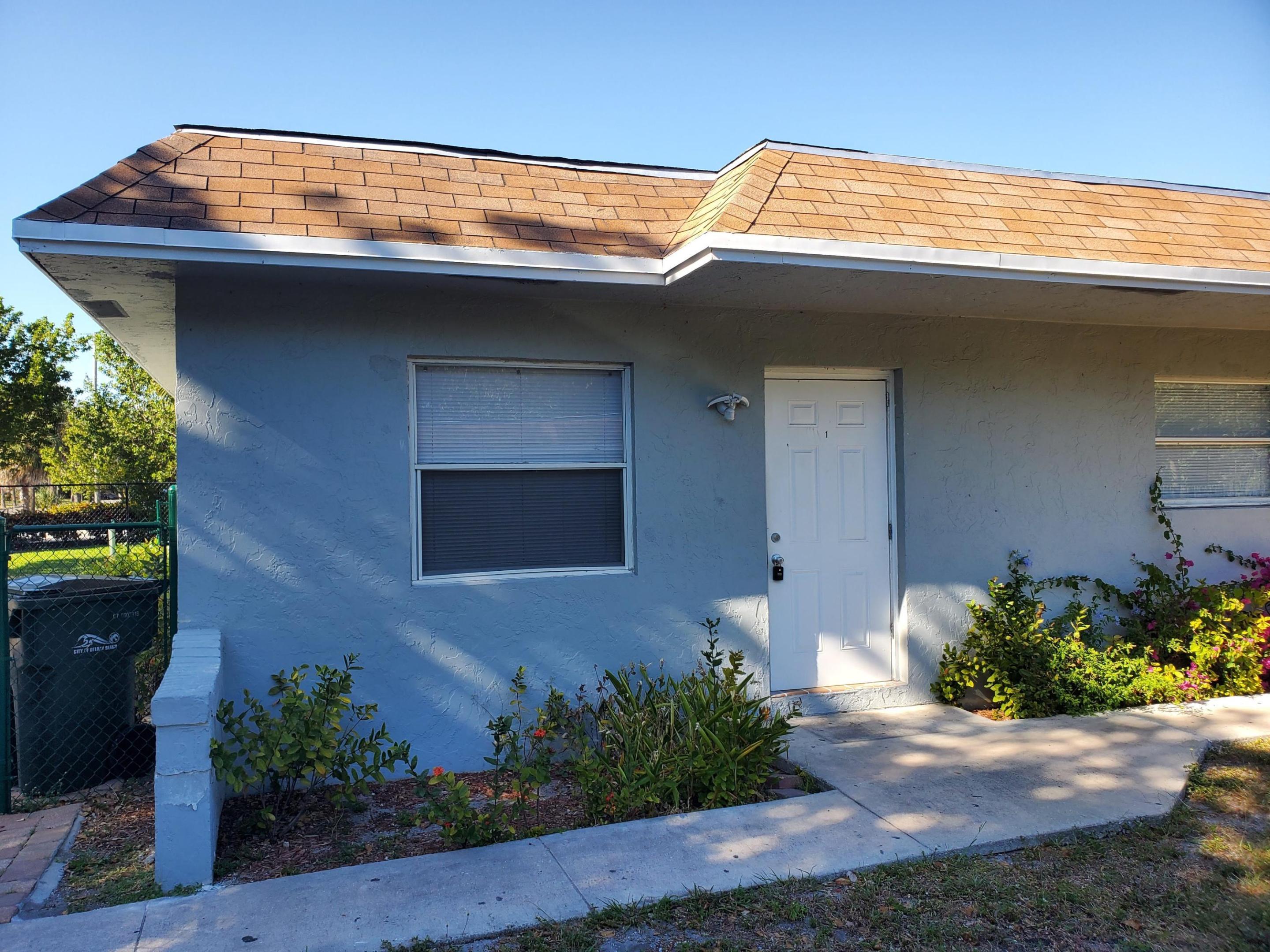 Charming 2 bedroom residence in the highly desirable Swinton corridor, just minutes from Atlantic Avenue, the Intracoastal, and Delray's award winning beaches. This bright, well kept unit features an open living area, updated kitchen, and spacious bedrooms with ample closet space. Enjoy a quiet boutique setting with easy parking and quick access to shops, dining, parks, and major roadways. Min credit score 650, First, Last and Security. Will start showing on June 17.