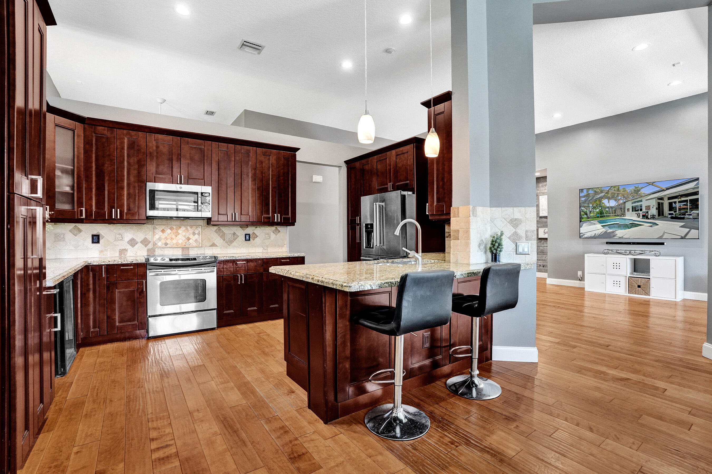 SECTOR 6 EAST - Residential