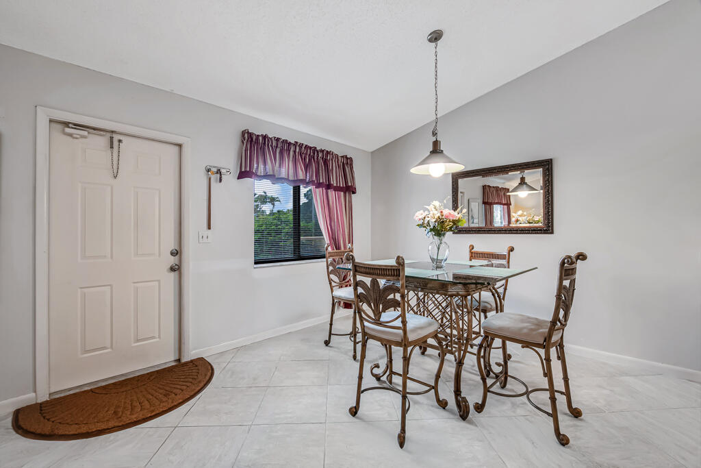 REDDING MANOR CONDO - Residential