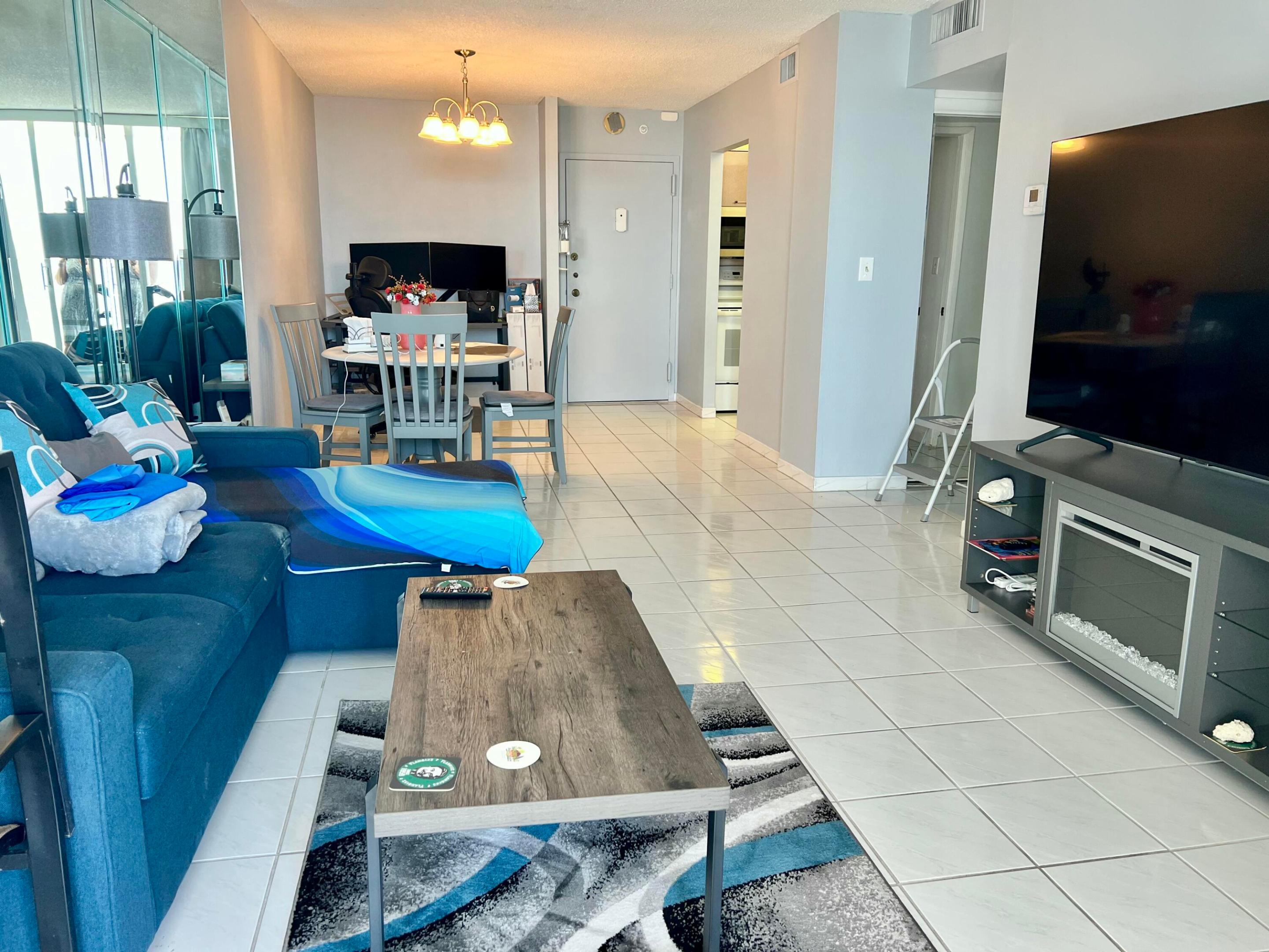 POMPANO BEACH CLUB CONDO - Residential Lease