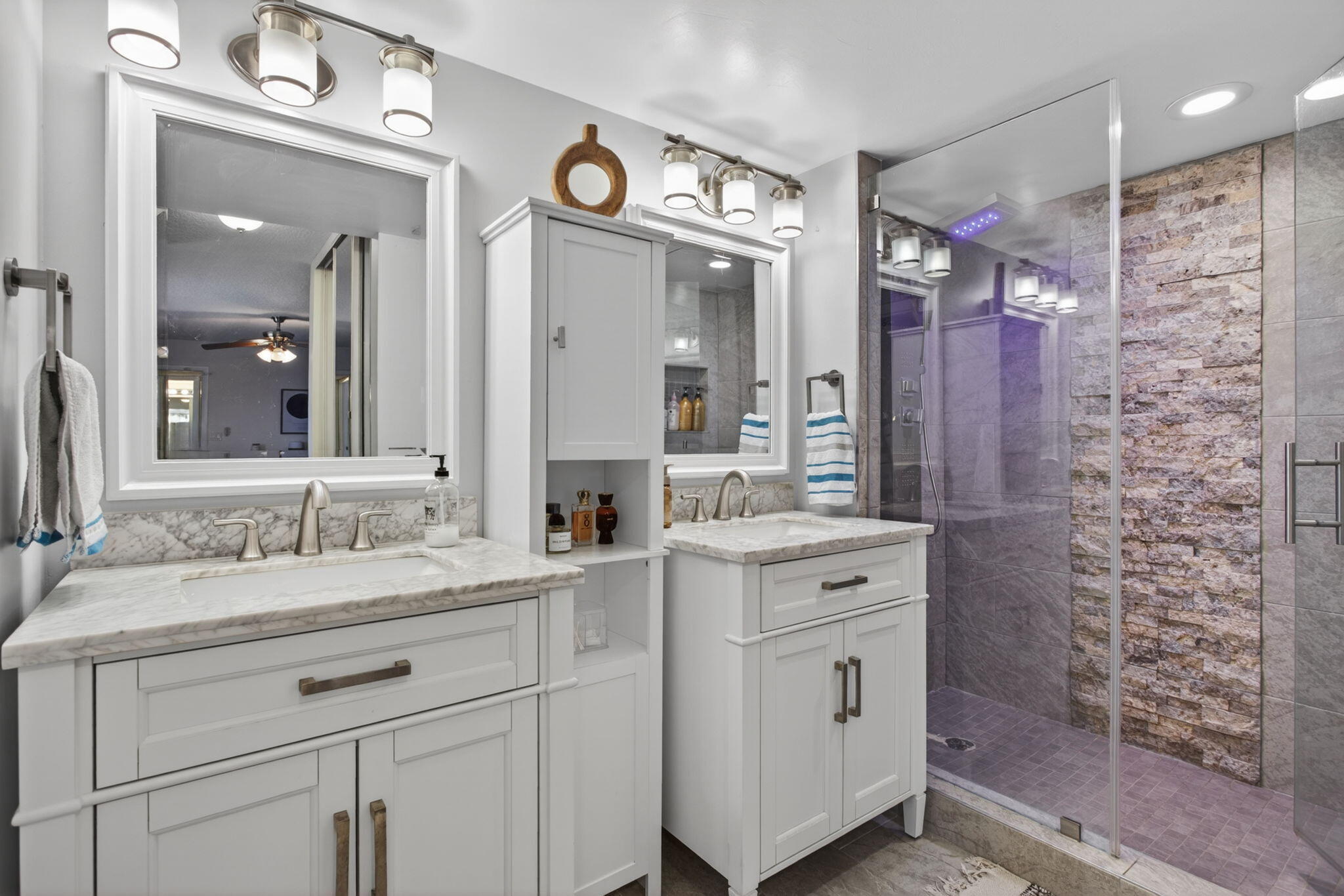 WOODLAND LAKE ESTATES - Residential