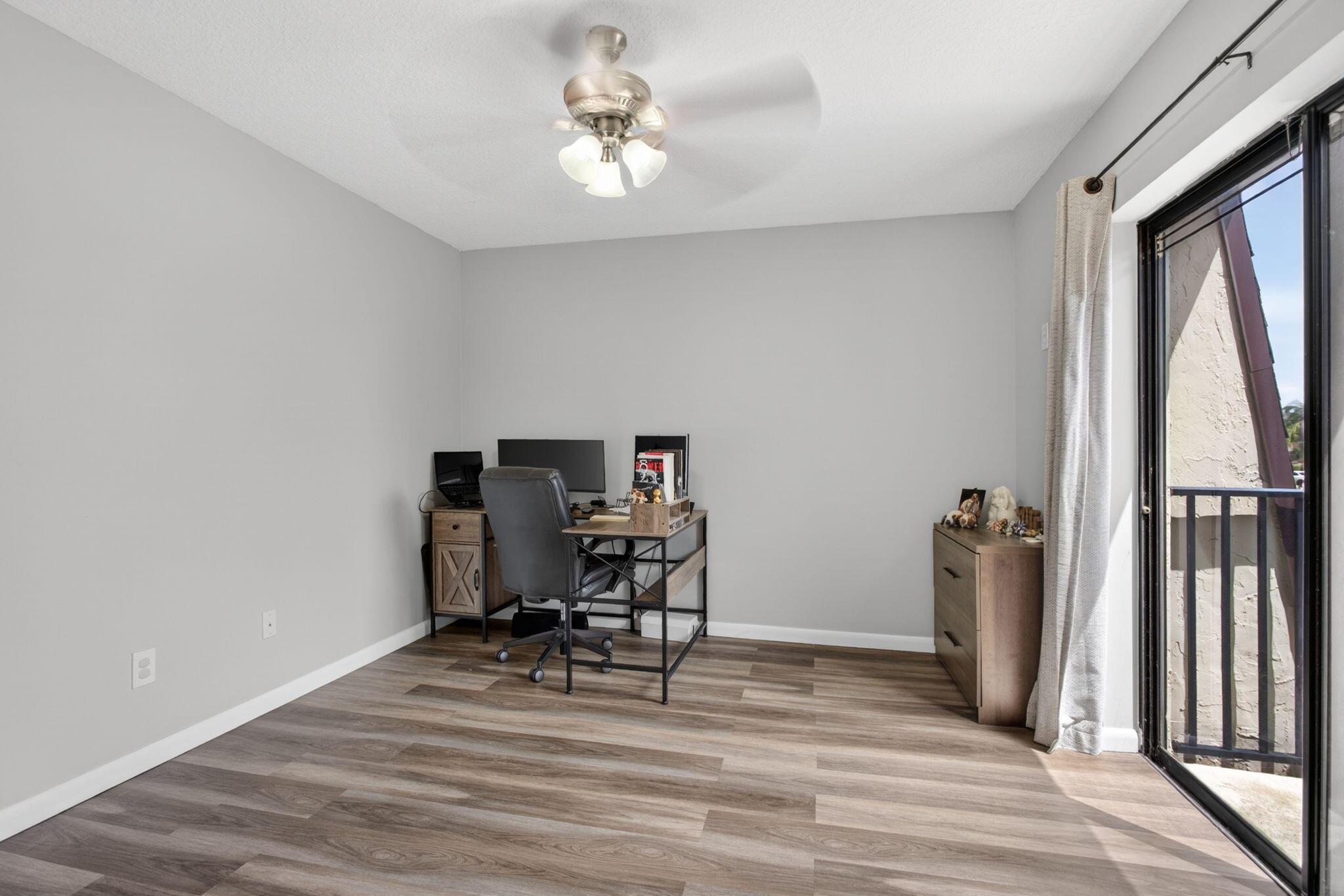 WOODLAND LAKE ESTATES - Residential