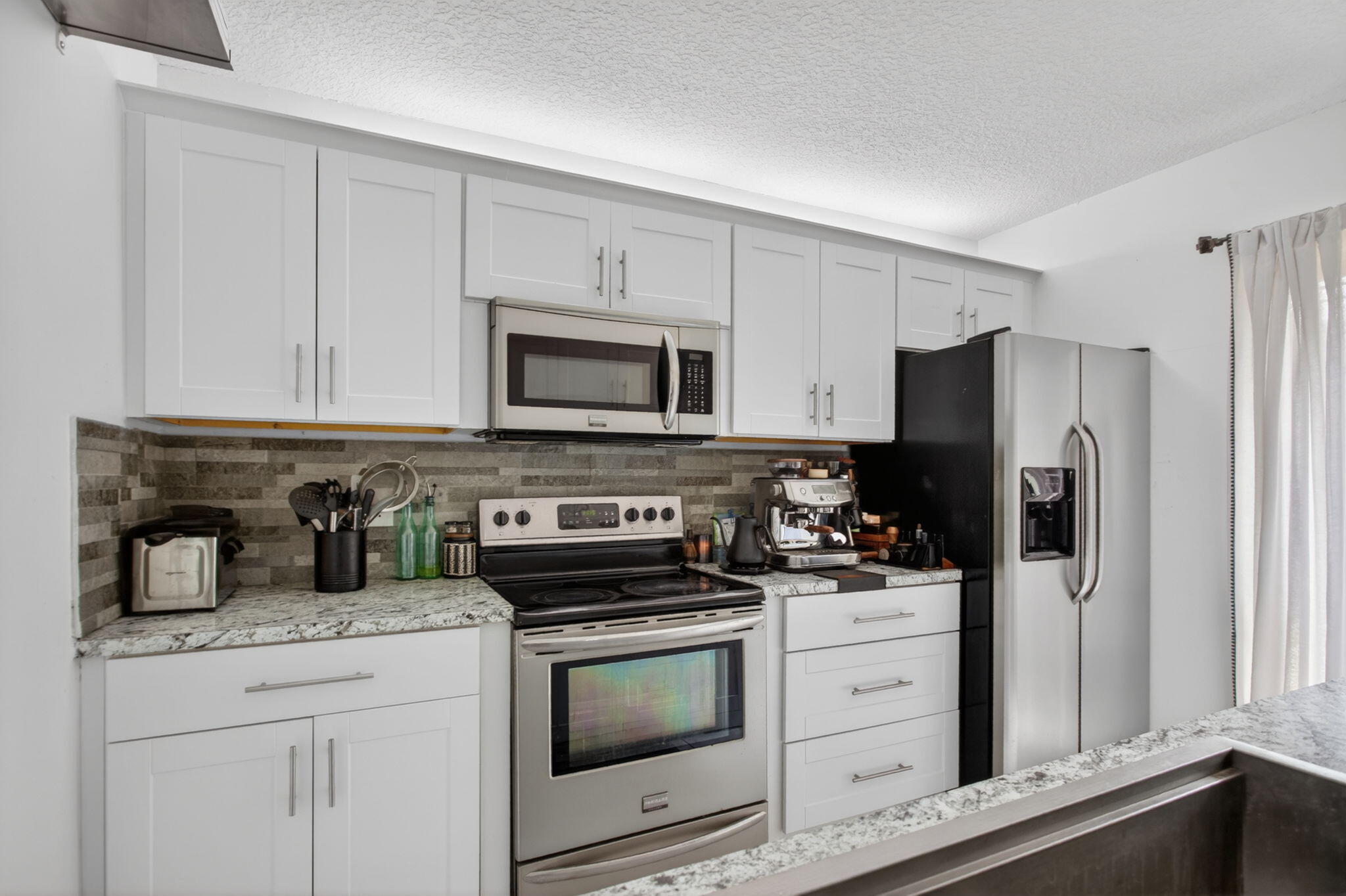 WOODLAND LAKE ESTATES - Residential