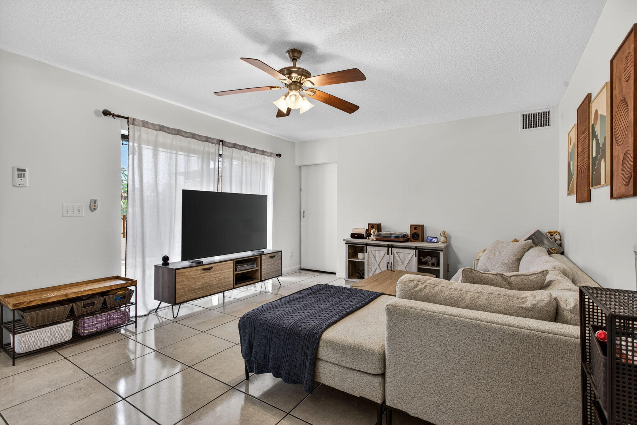 WOODLAND LAKE ESTATES - Residential