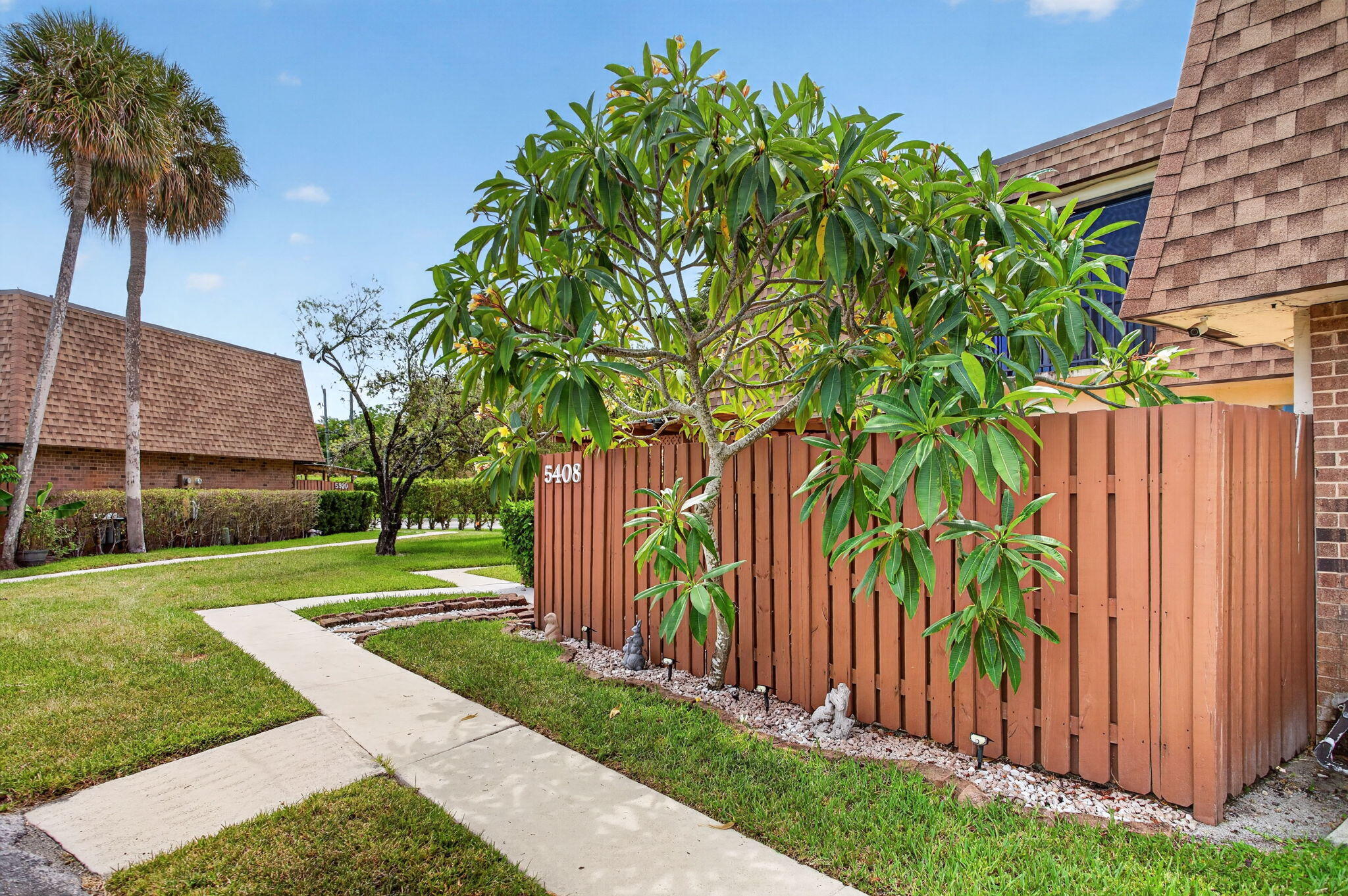 WOODLAND LAKE ESTATES - Residential
