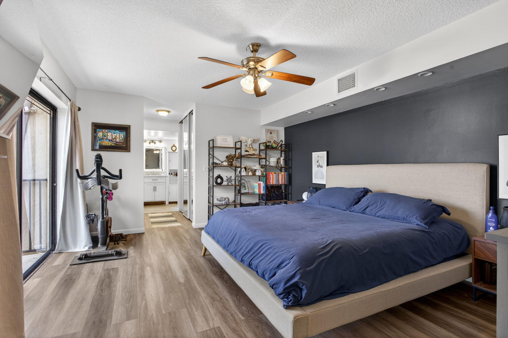WOODLAND LAKE ESTATES - Residential