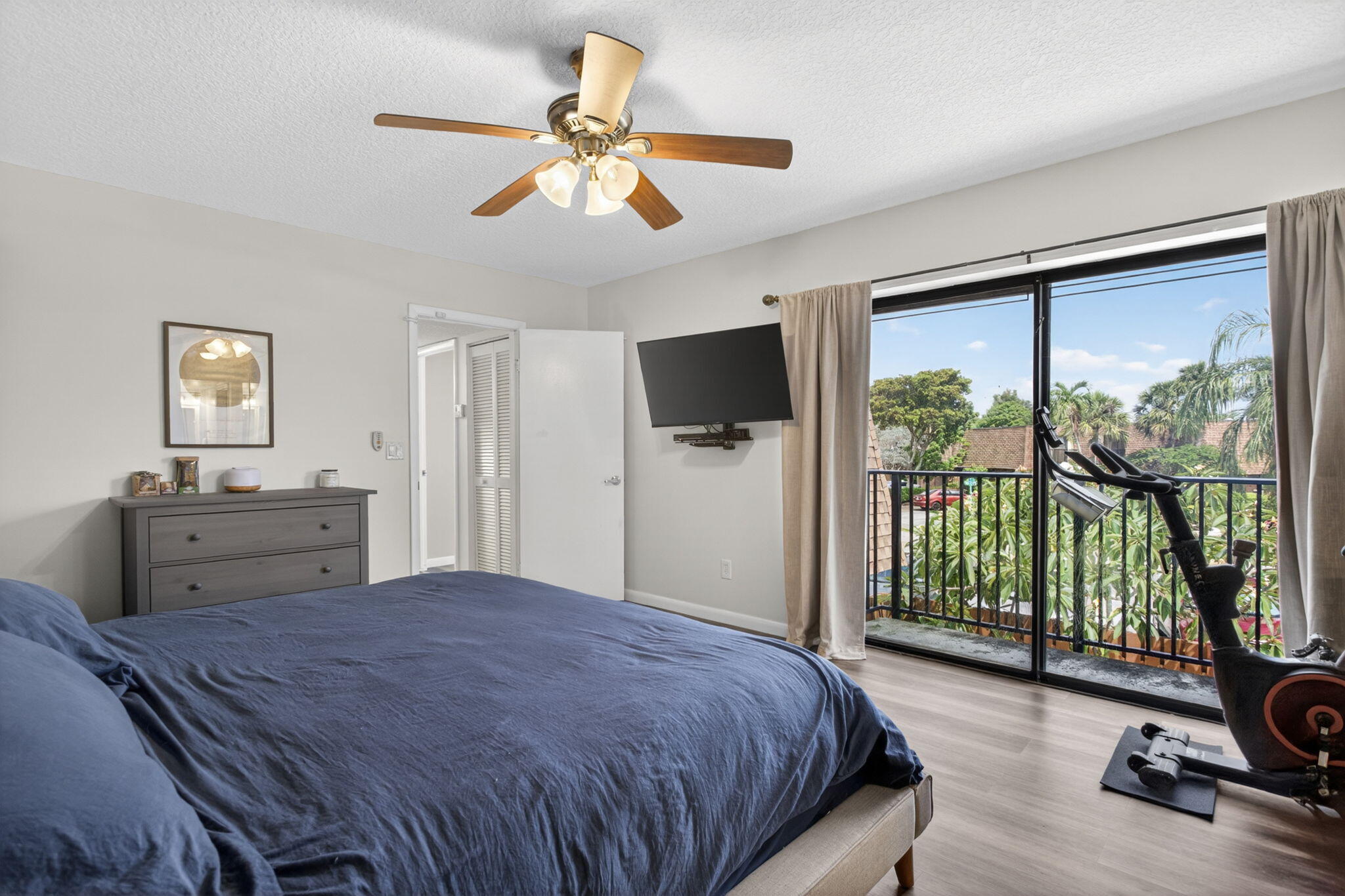 WOODLAND LAKE ESTATES - Residential