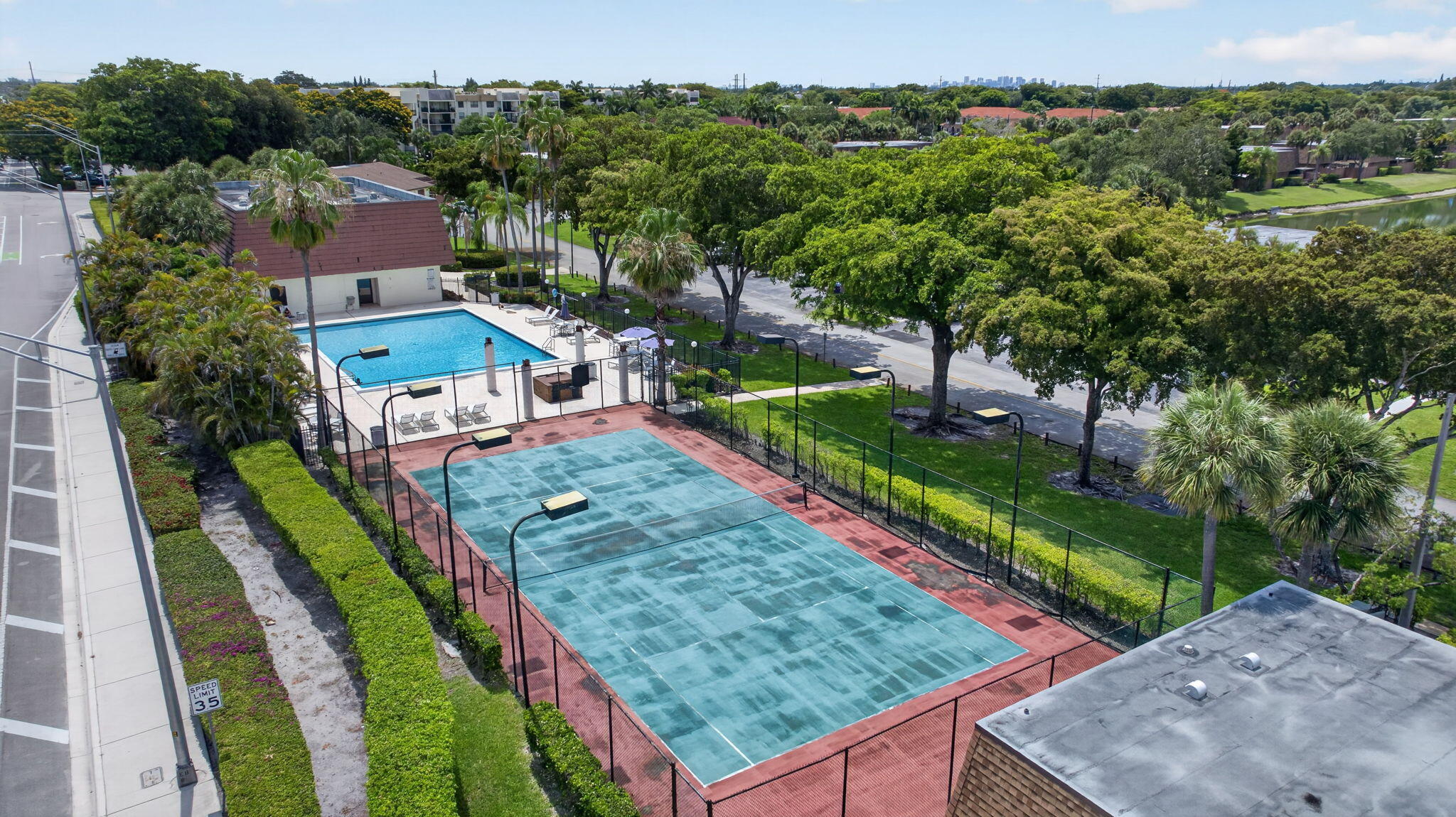 WOODLAND LAKE ESTATES - Residential