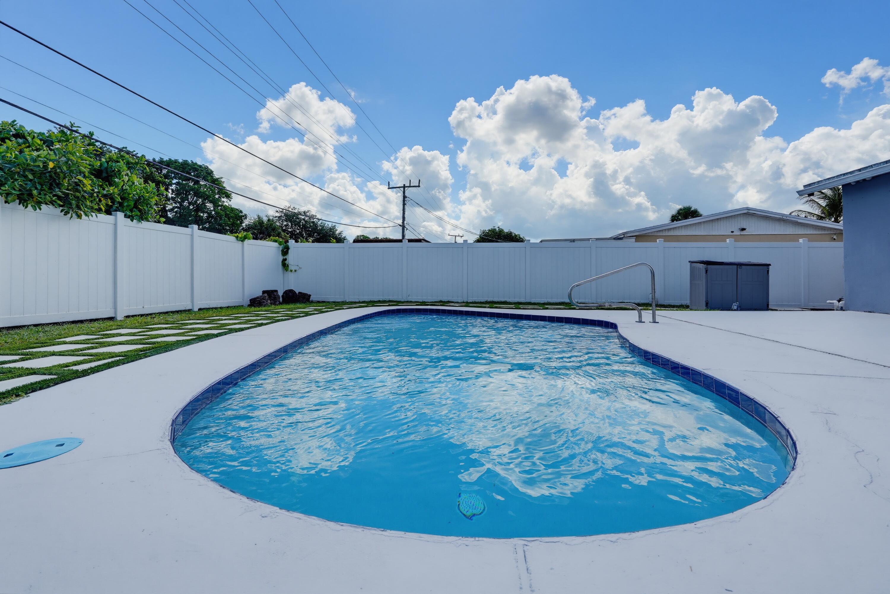 MEADOWBROOK 2 - Residential