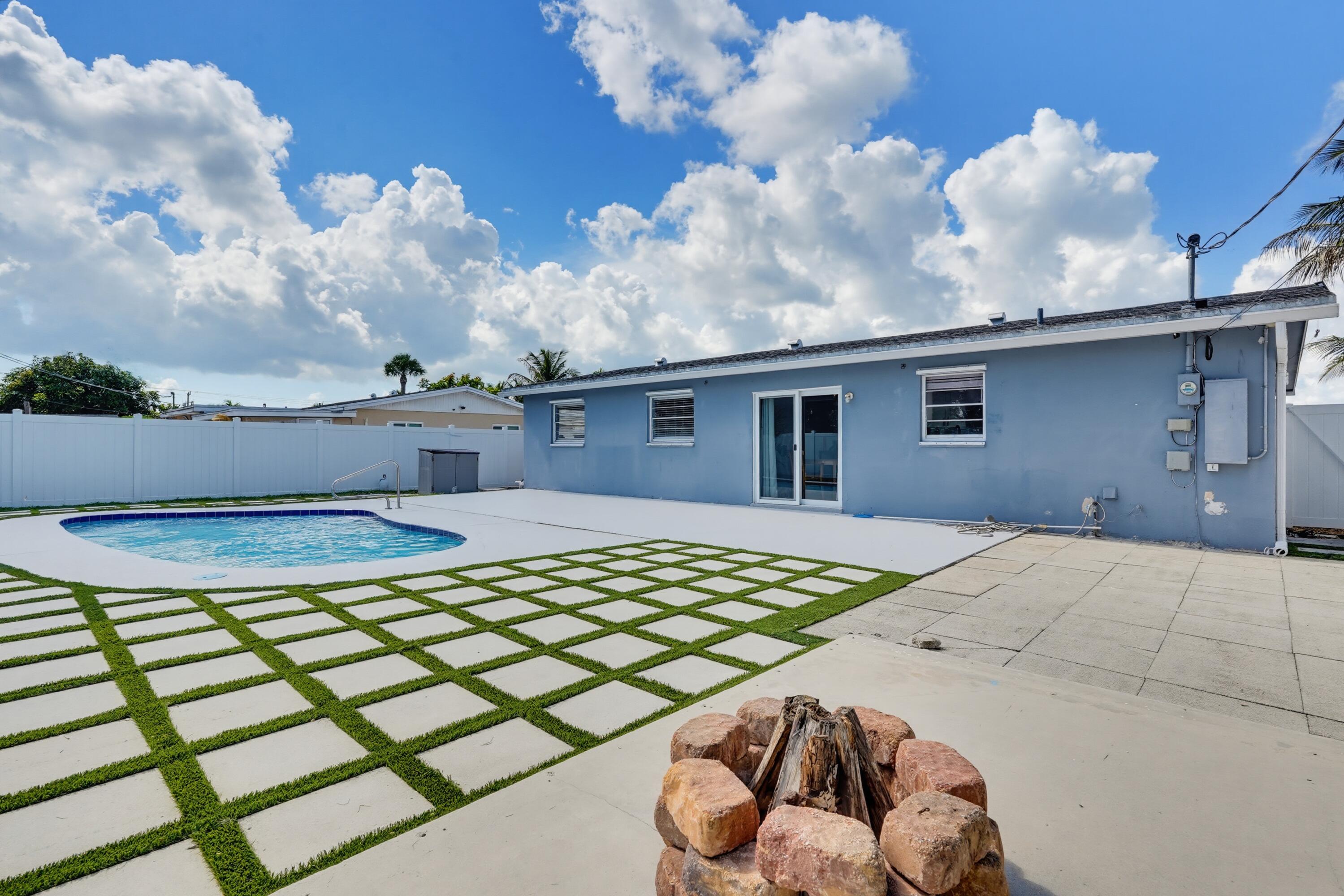 MEADOWBROOK 2 - Residential