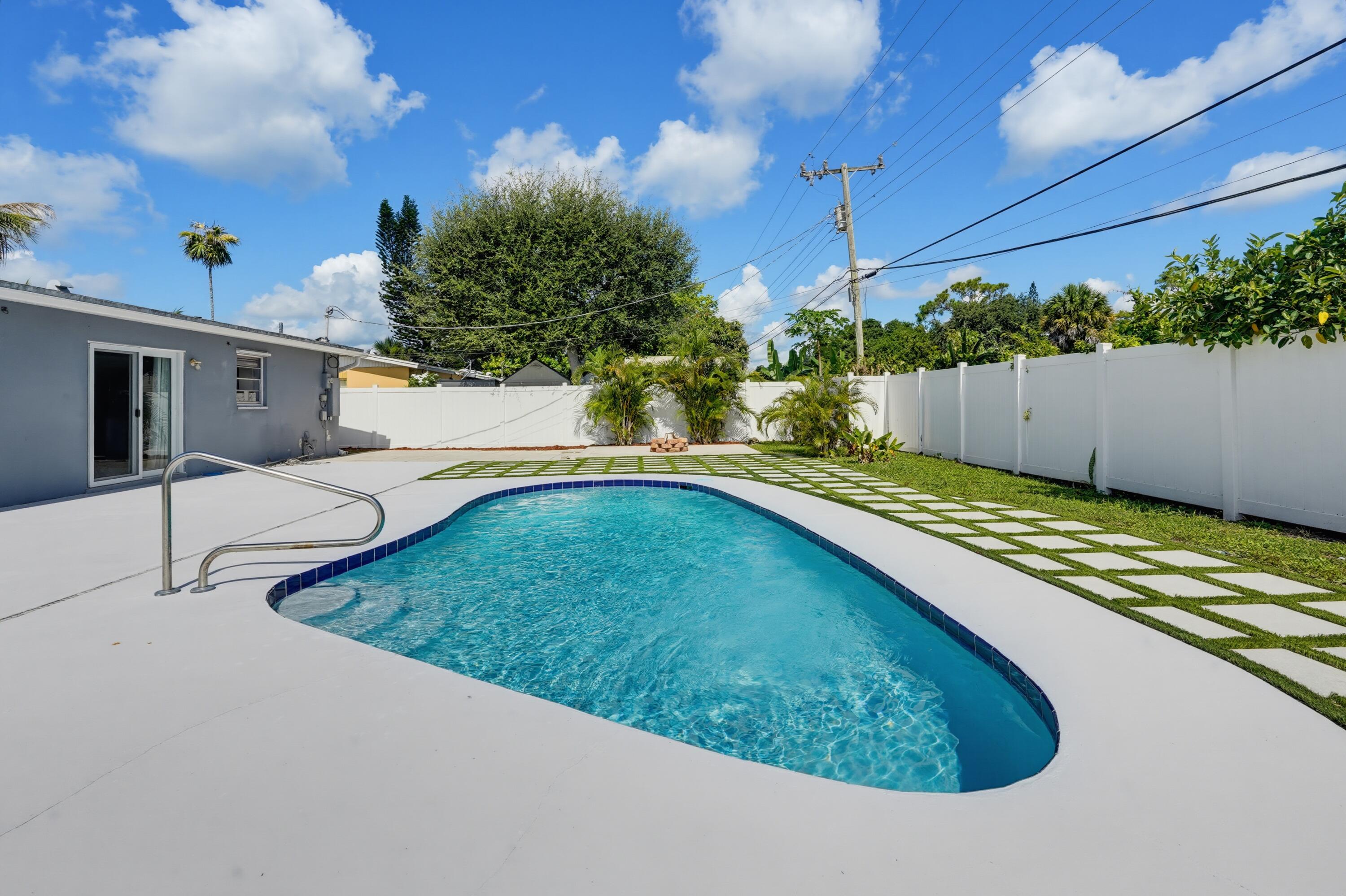 MEADOWBROOK 2 - Residential