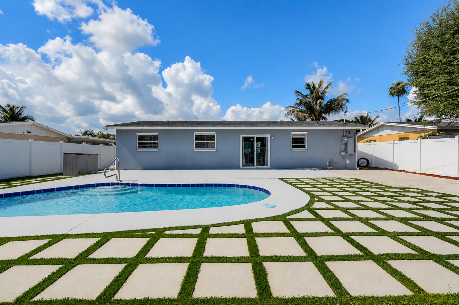 MEADOWBROOK 2 - Residential
