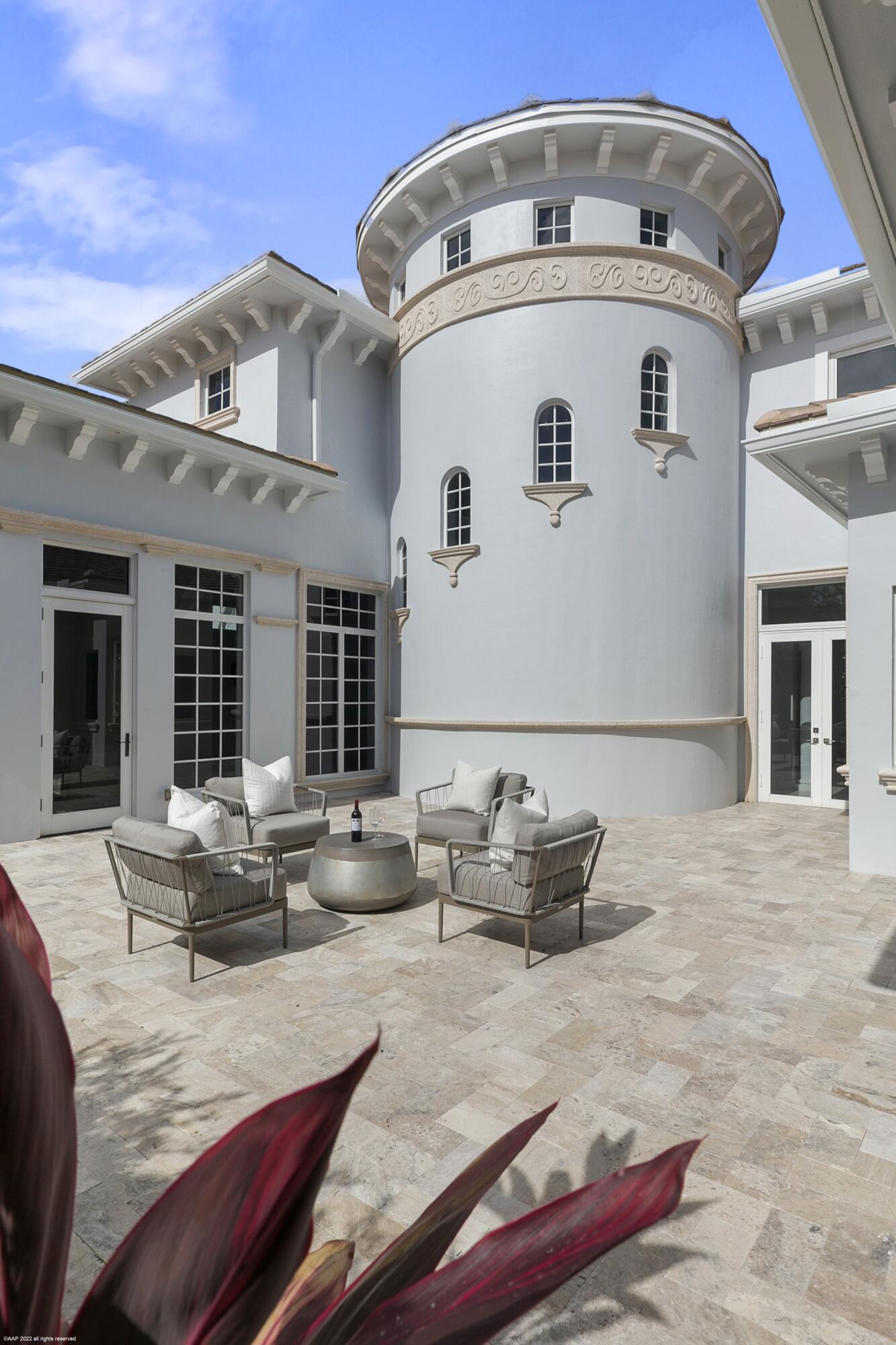 OLD PALM PL - Residential