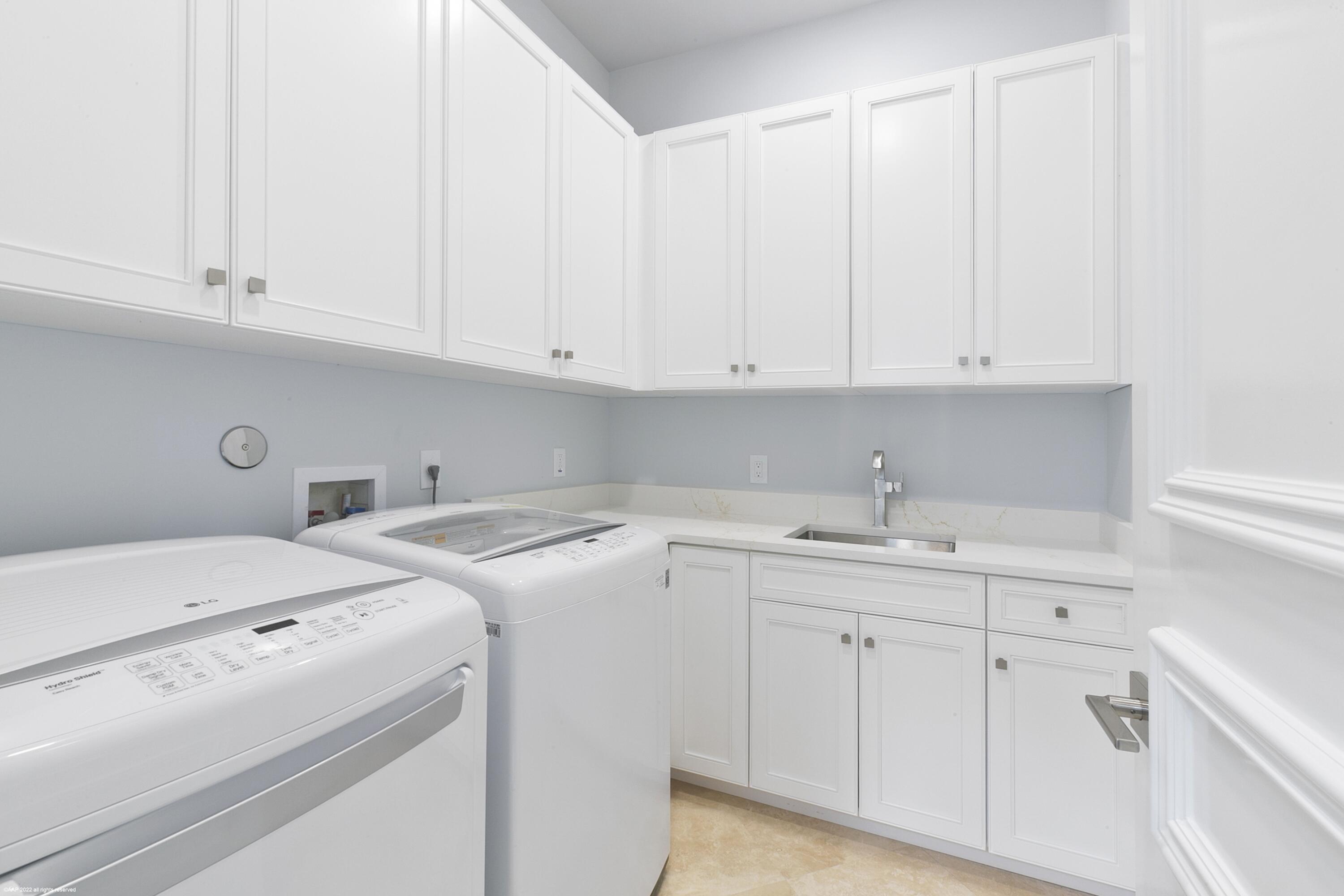 OLD PALM PL - Residential
