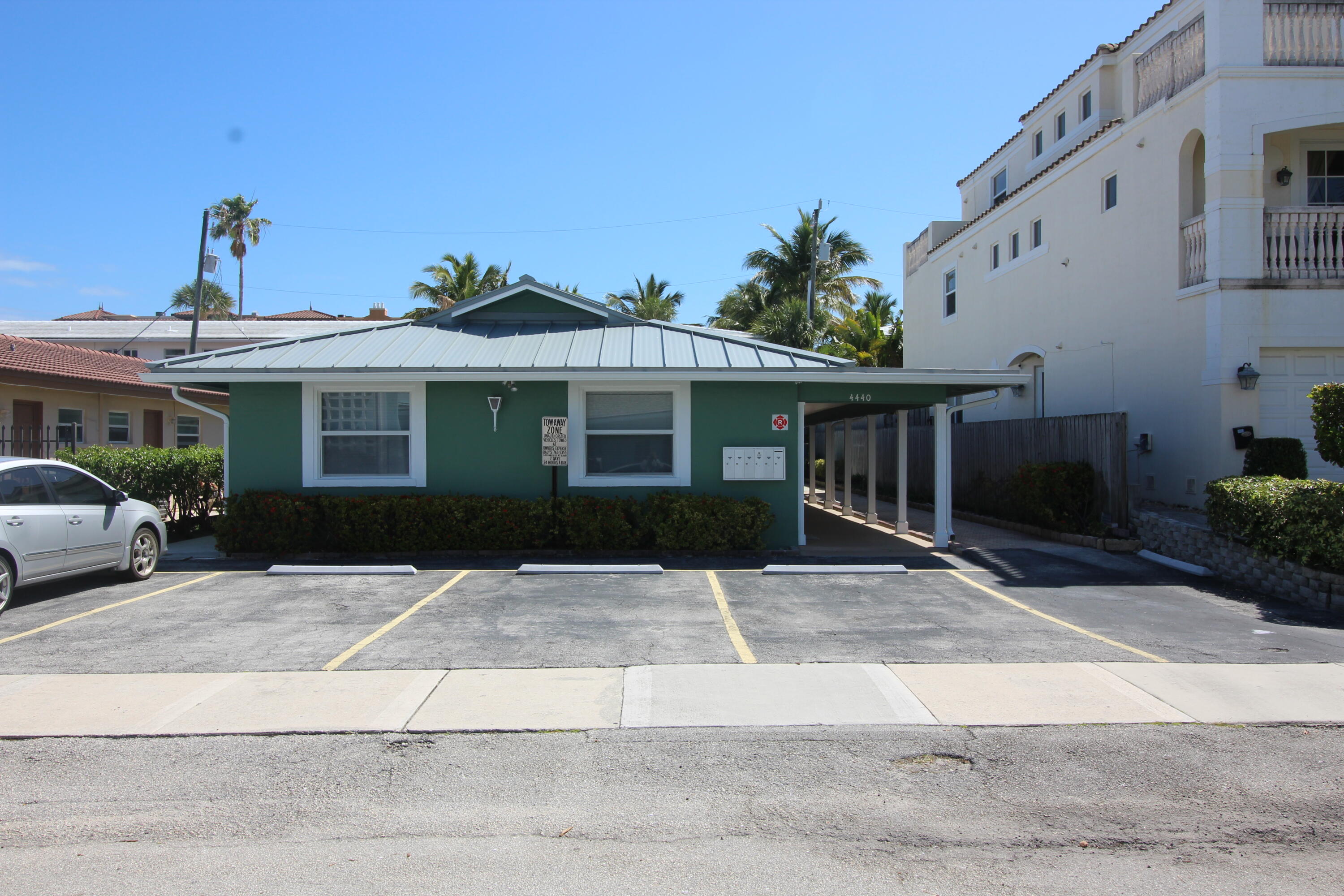LAUDERDALE BY THE SEA - Residential Lease