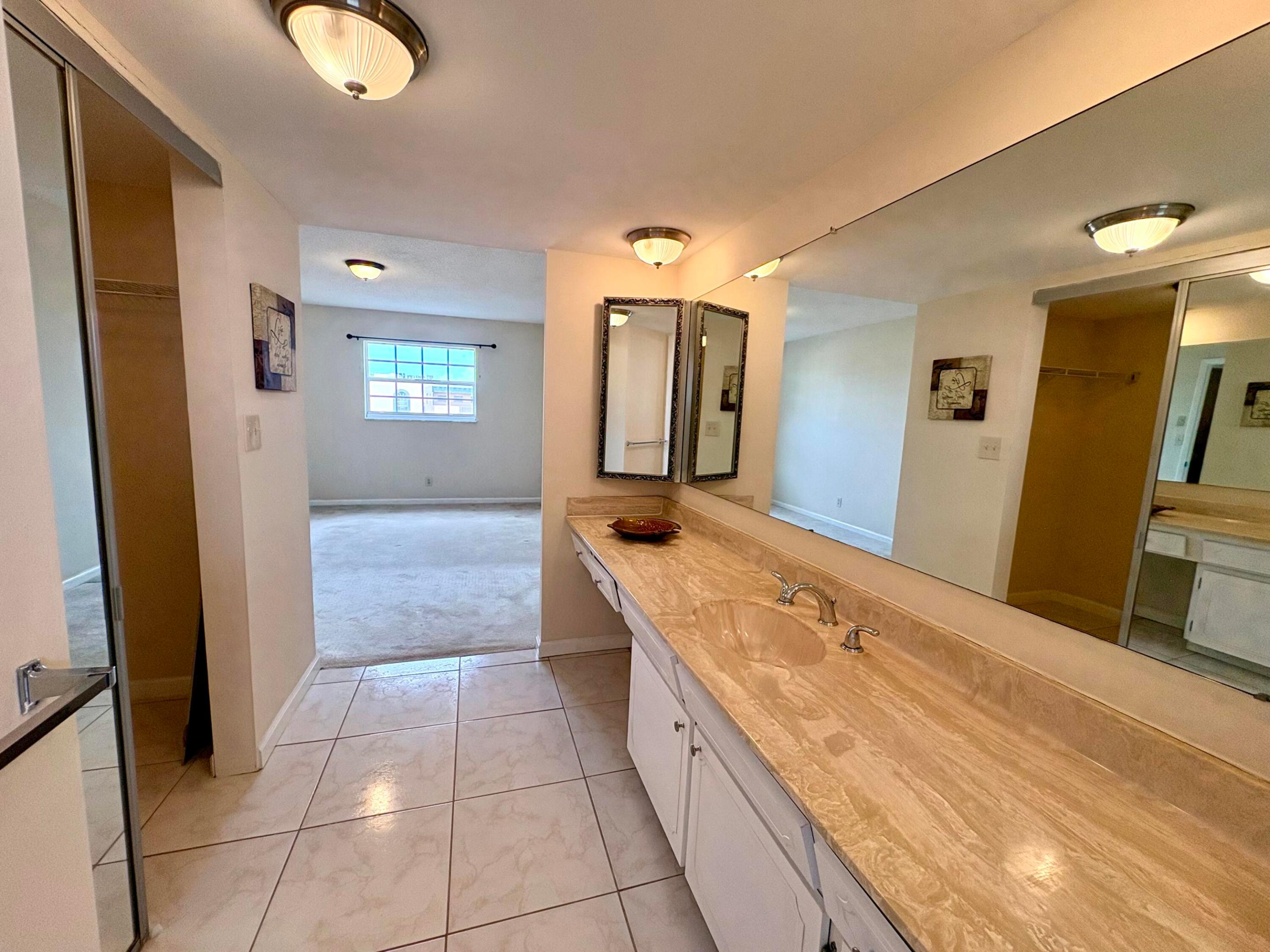 RUBY CONDO - Residential