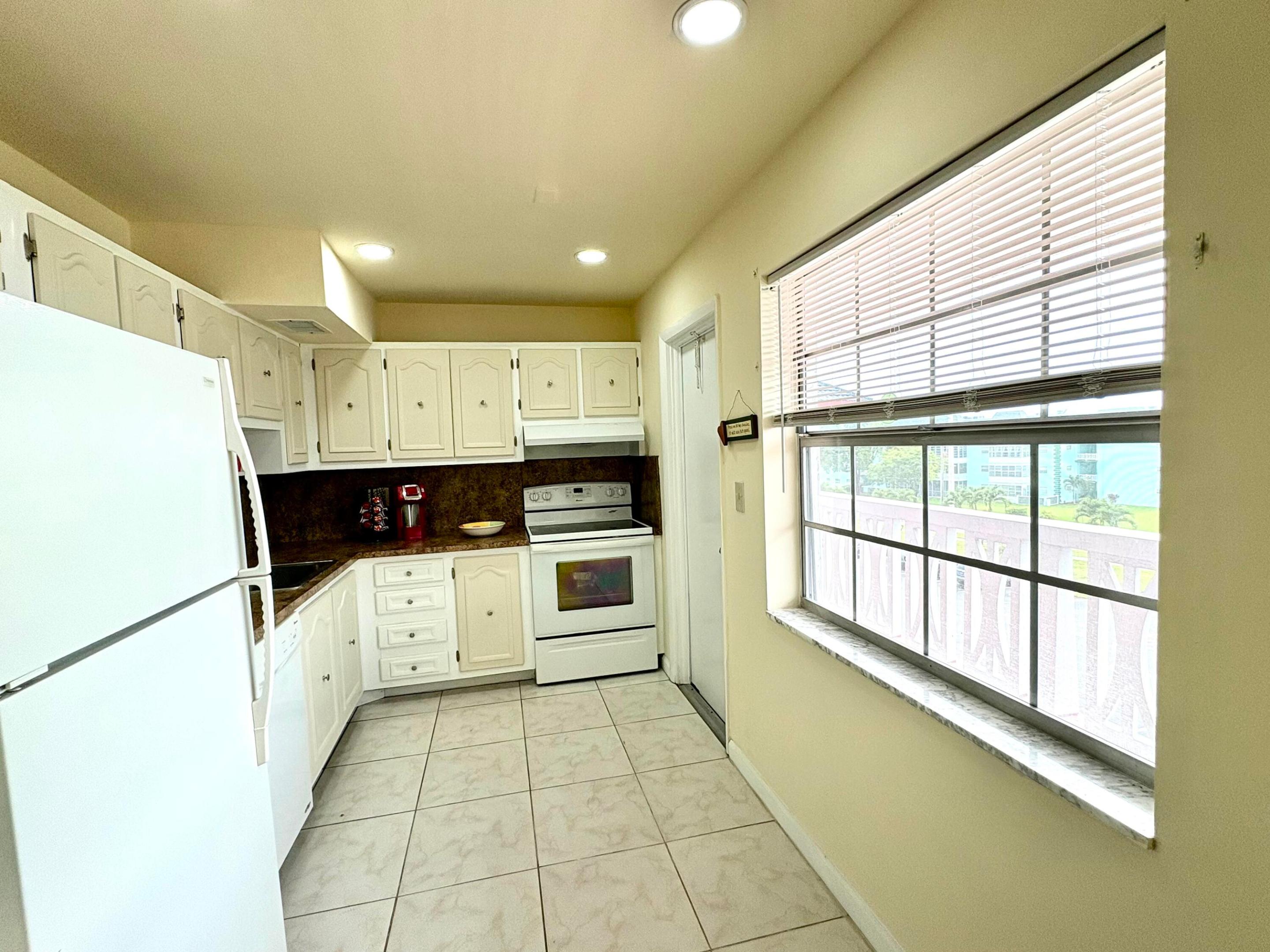 RUBY CONDO - Residential