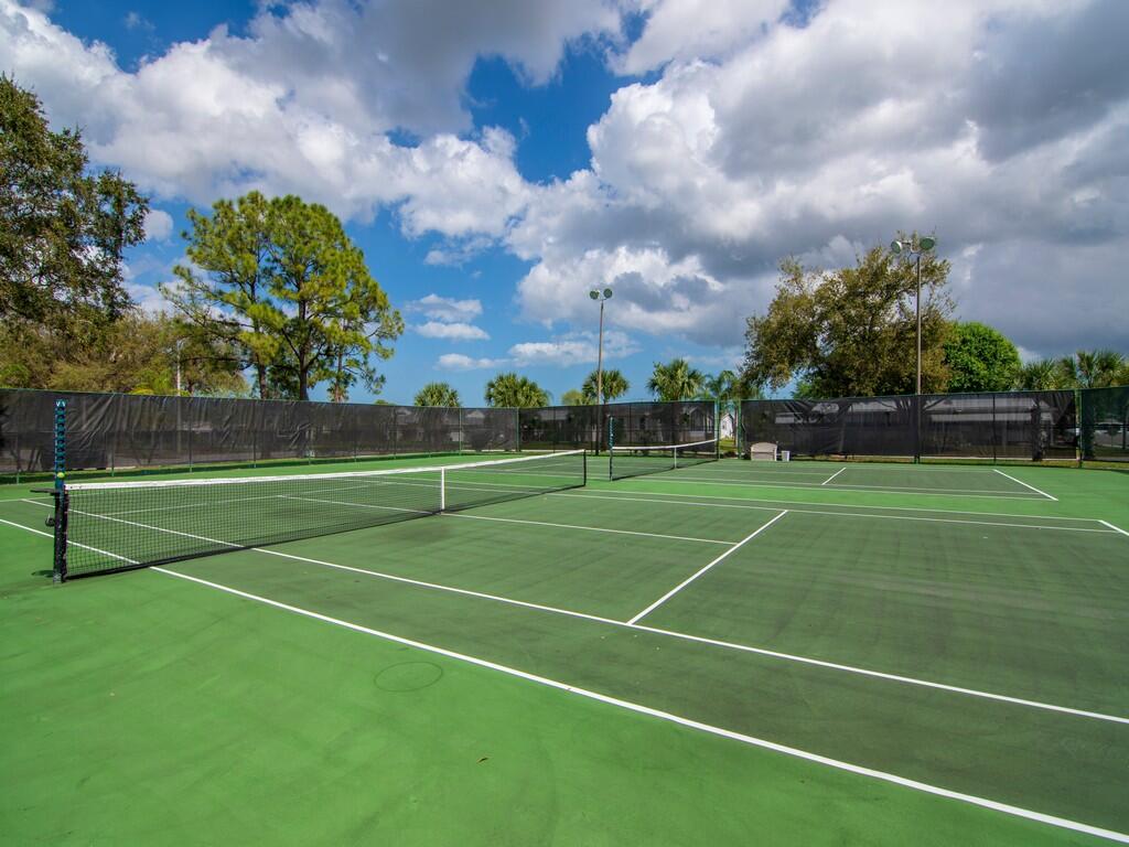 SPANISH LAKES FAIRWAYS LEASEHOLD ESTATES - Residential