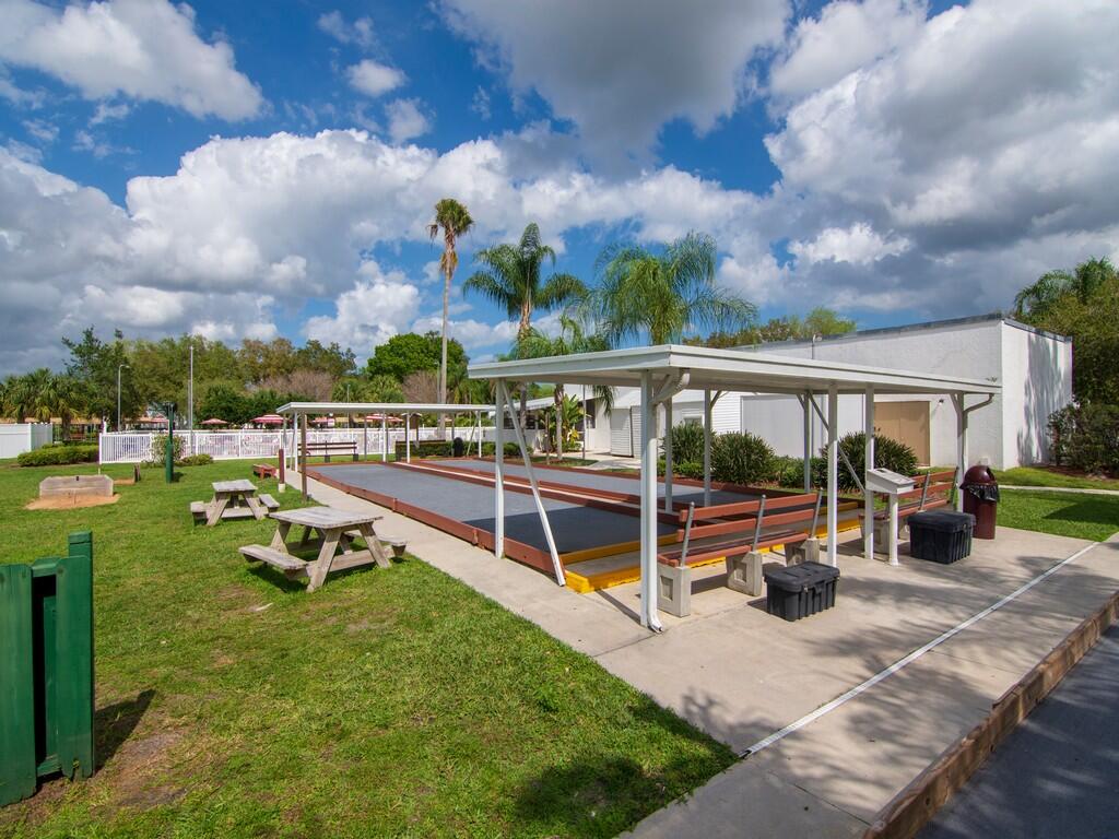 SPANISH LAKES FAIRWAYS LEASEHOLD ESTATES - Residential