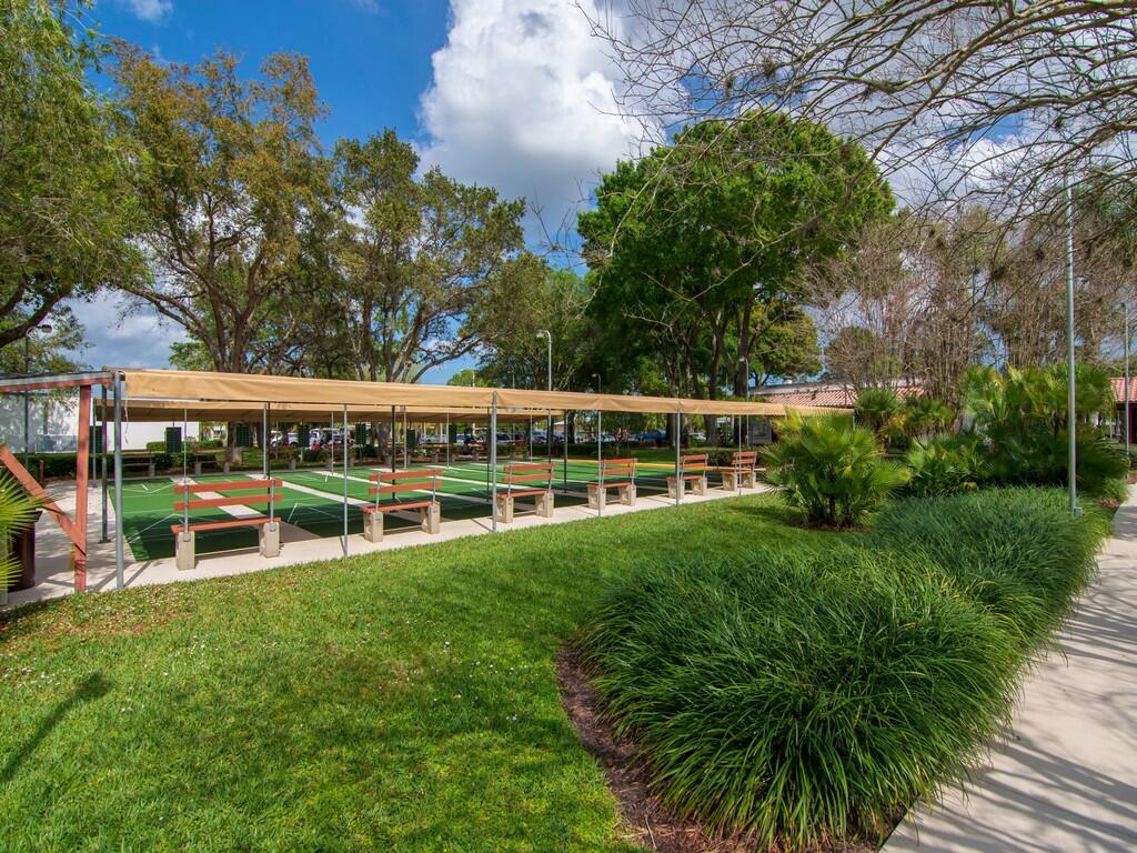 SPANISH LAKES FAIRWAYS LEASEHOLD ESTATES - Residential