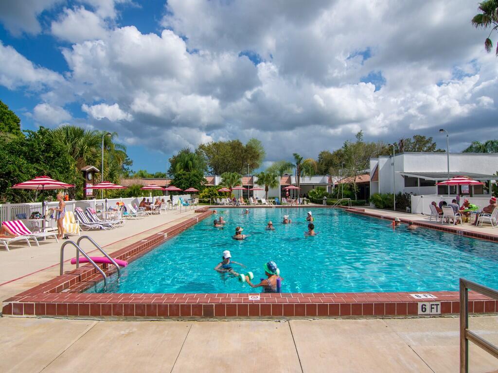 SPANISH LAKES FAIRWAYS LEASEHOLD ESTATES - Residential