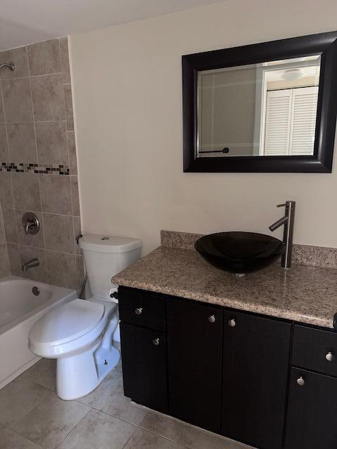 PEMBROKE LAKES SECTION SEVEN - Residential Lease