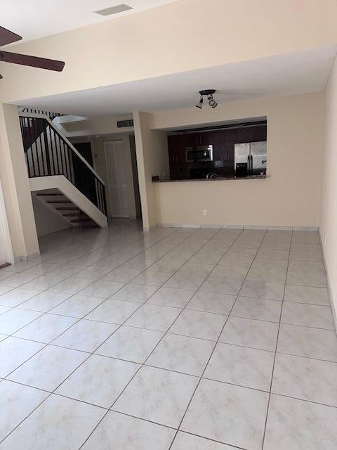 PEMBROKE LAKES SECTION SEVEN - Residential Lease