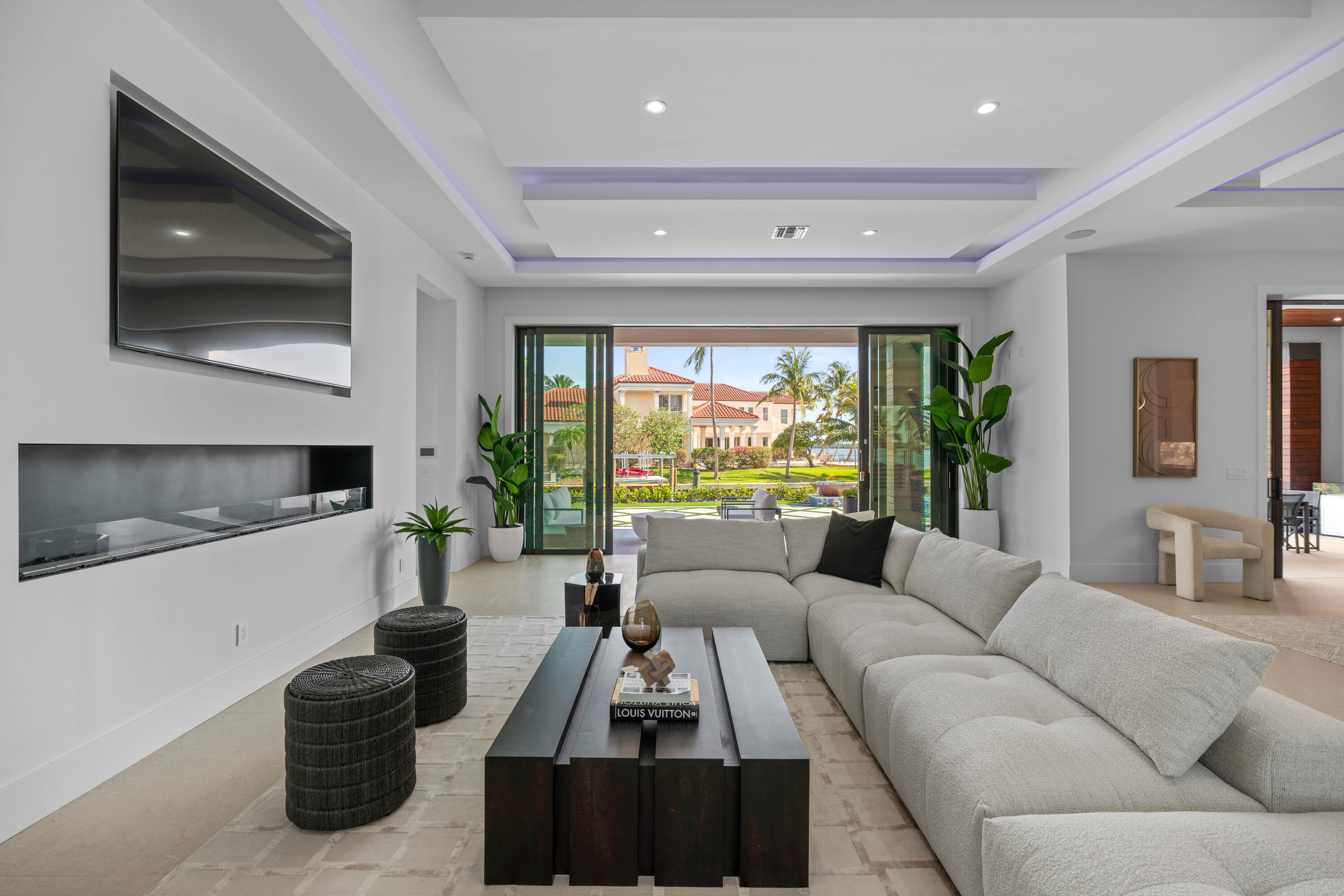 PALM BEACH LAKE WORTH ESTATES 2 - Residential