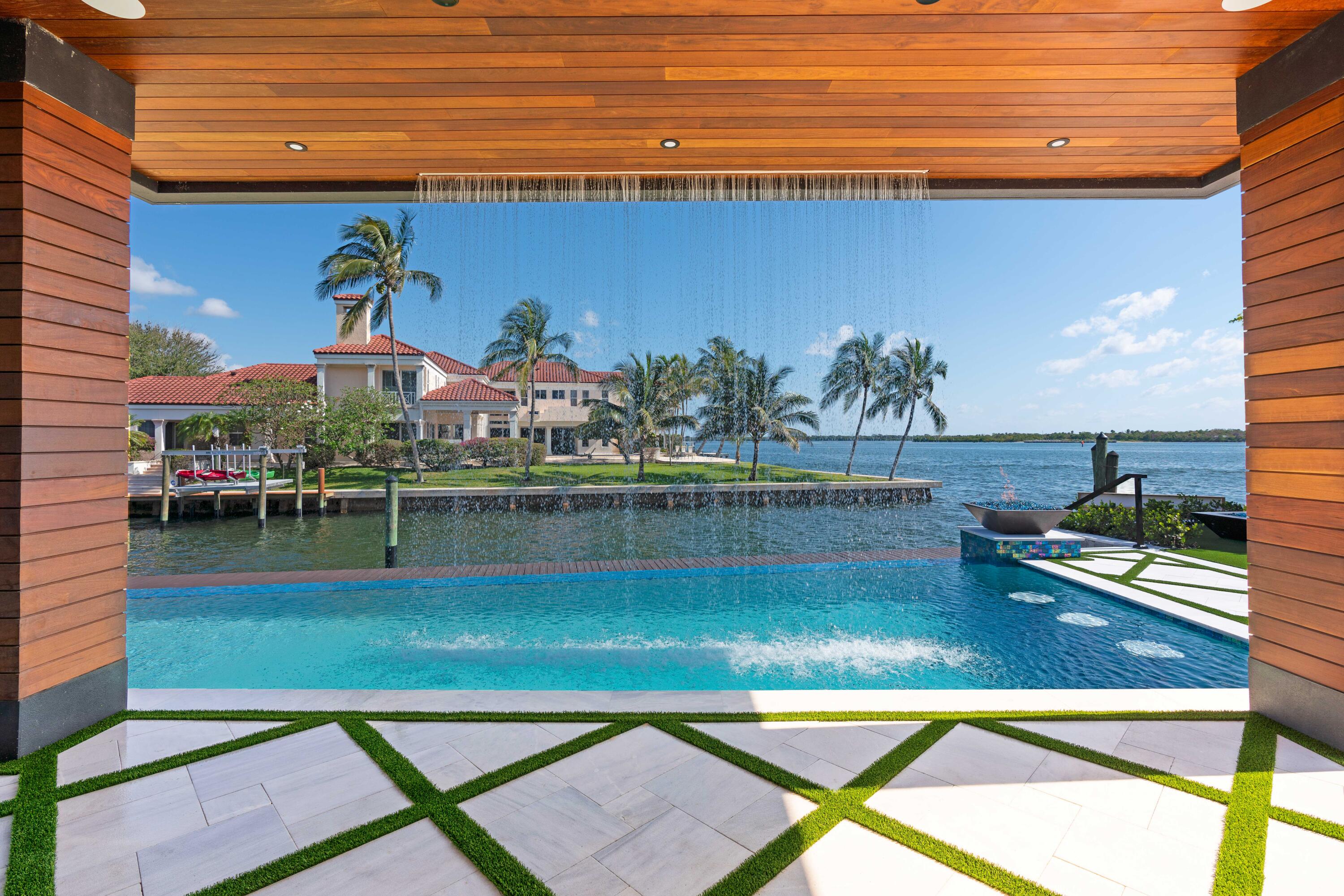 PALM BEACH LAKE WORTH ESTATES 2 - Residential